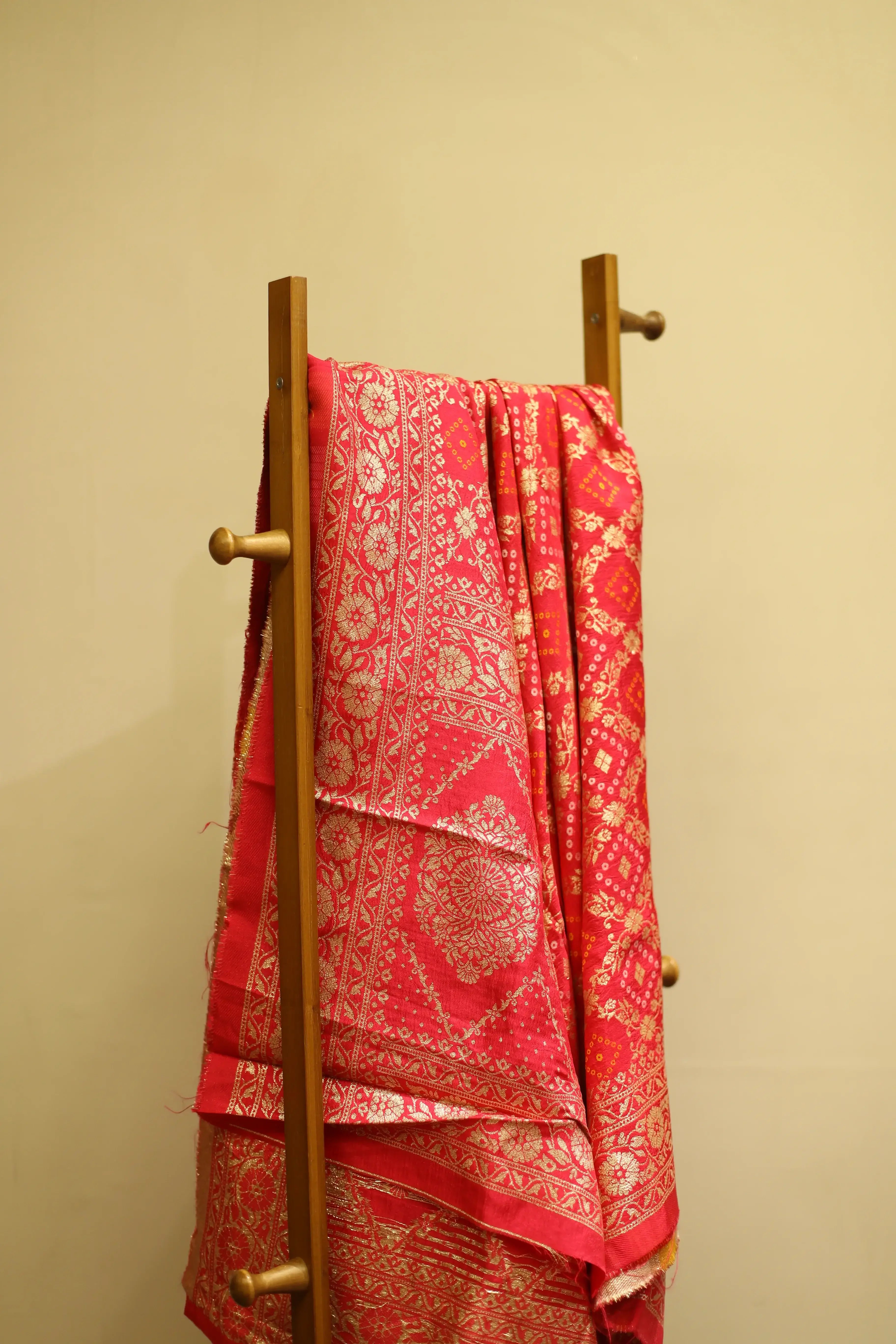 Dola Silk Zari Woven Dupatta/Stole - Rani - M'Foks