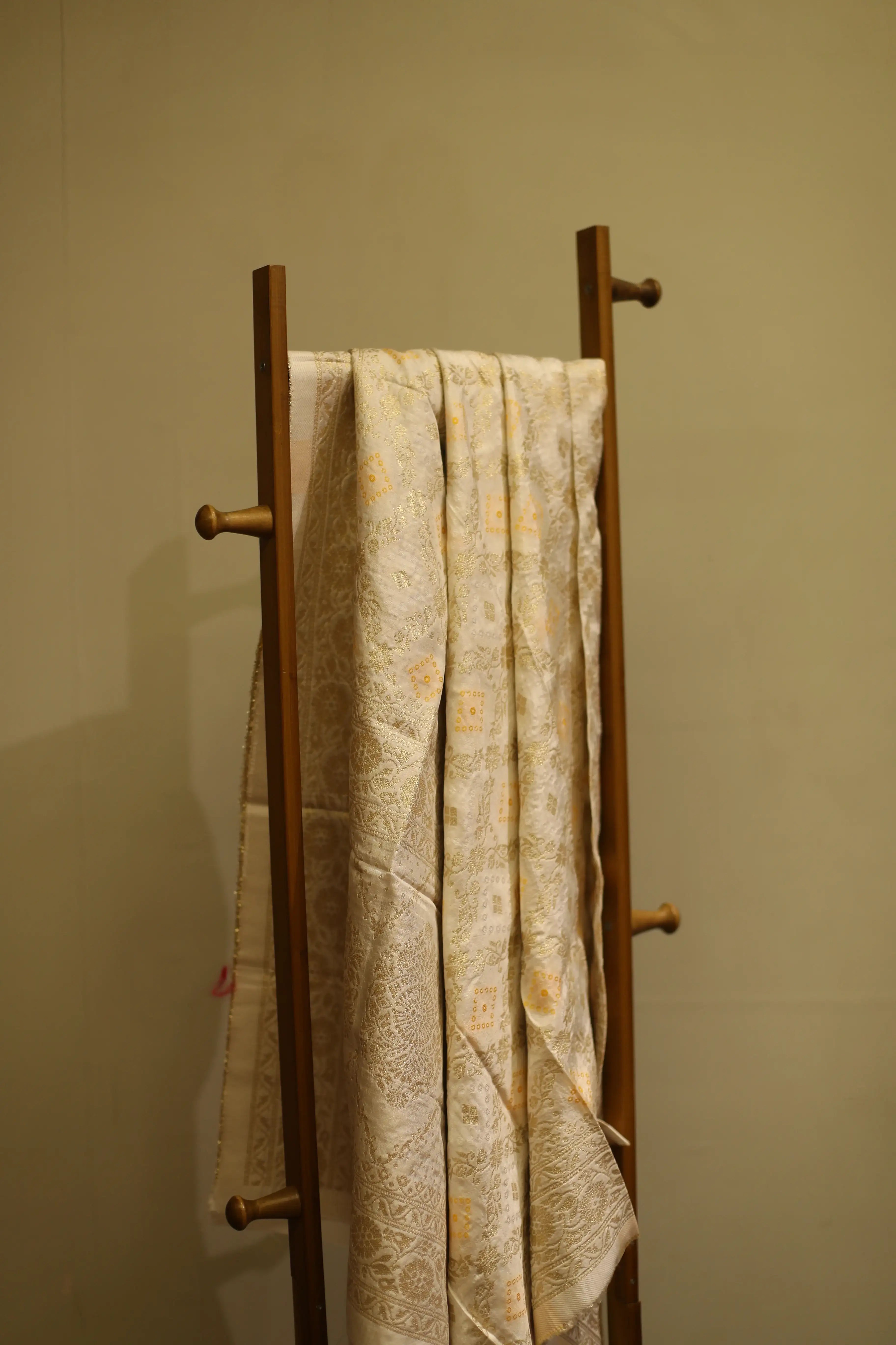 Dola Silk Zari Woven Dupatta/Stole - White Dyeable