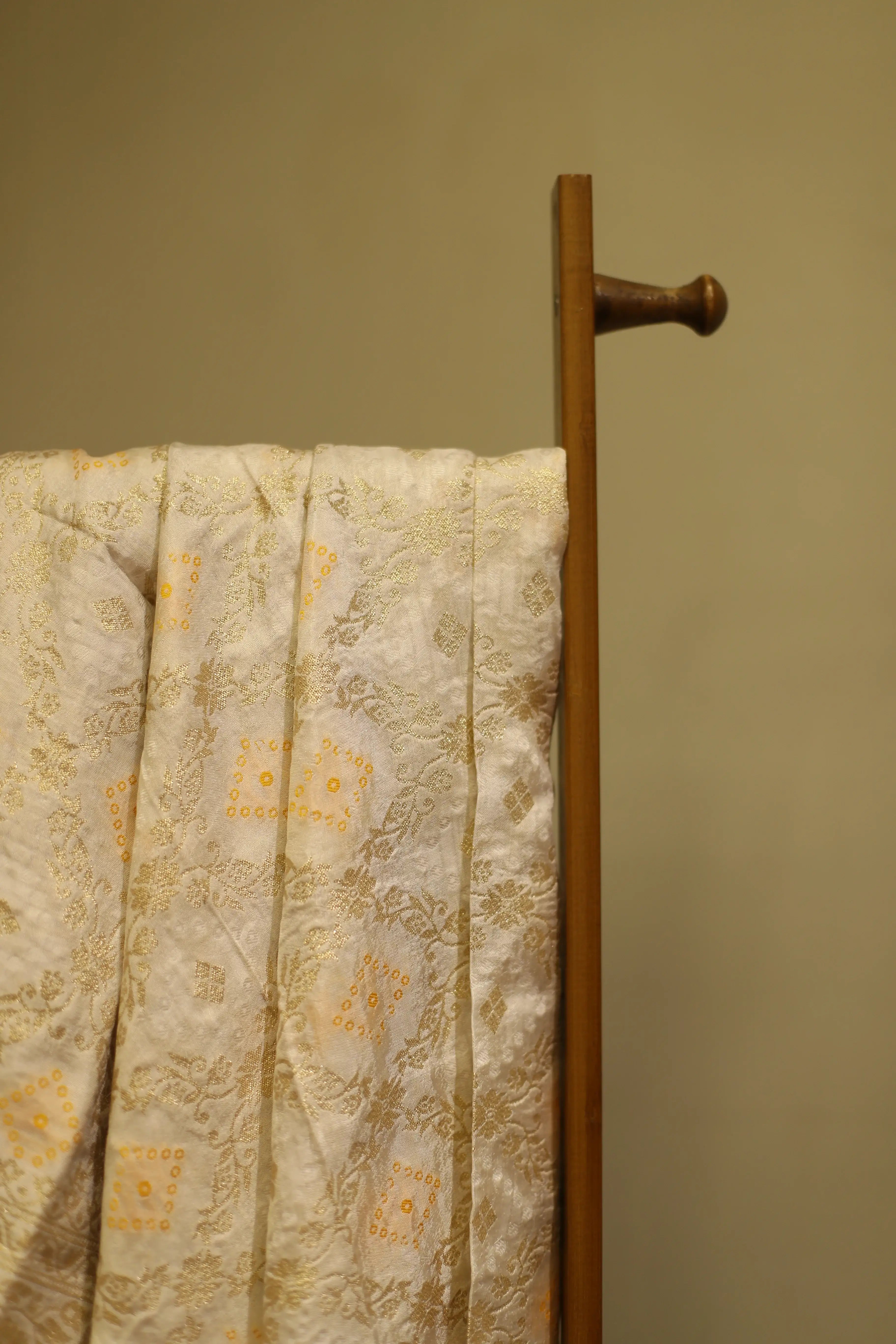 Dola Silk Zari Woven Dupatta/Stole - White Dyeable