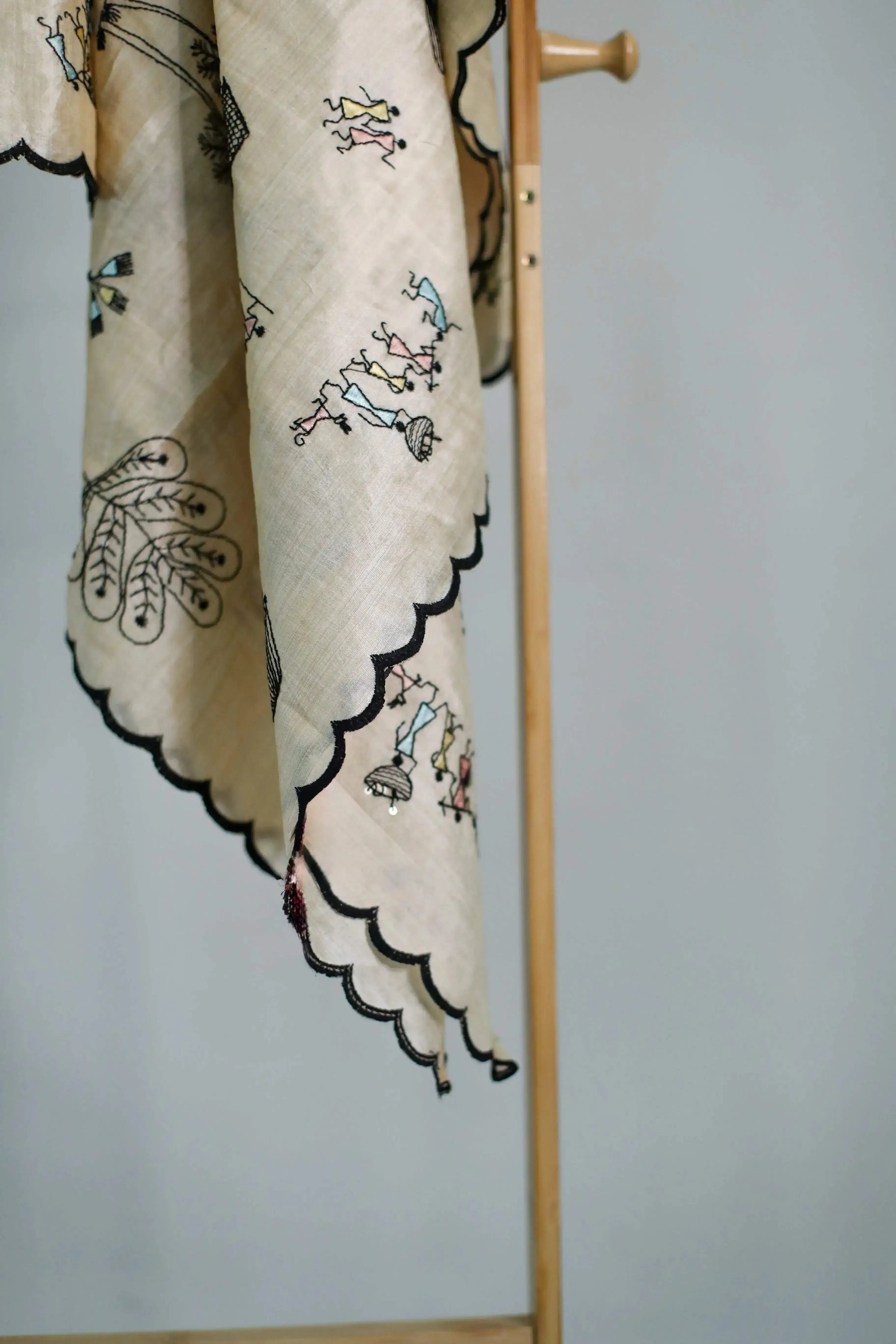 Warli Embroidered Silk Dupatta - M'Foks