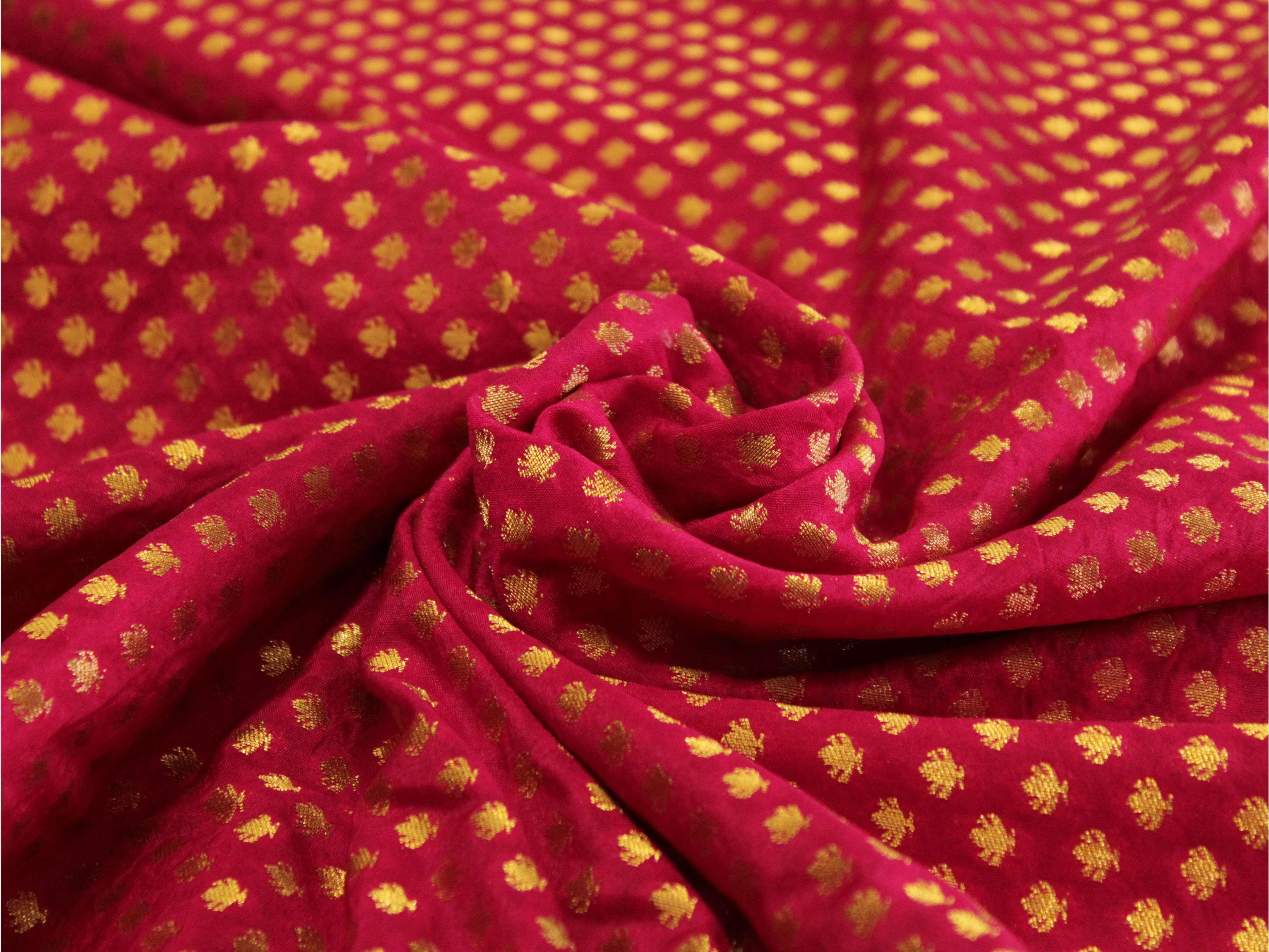 Banarasi Brocade Fabric - Rani - M'Foks