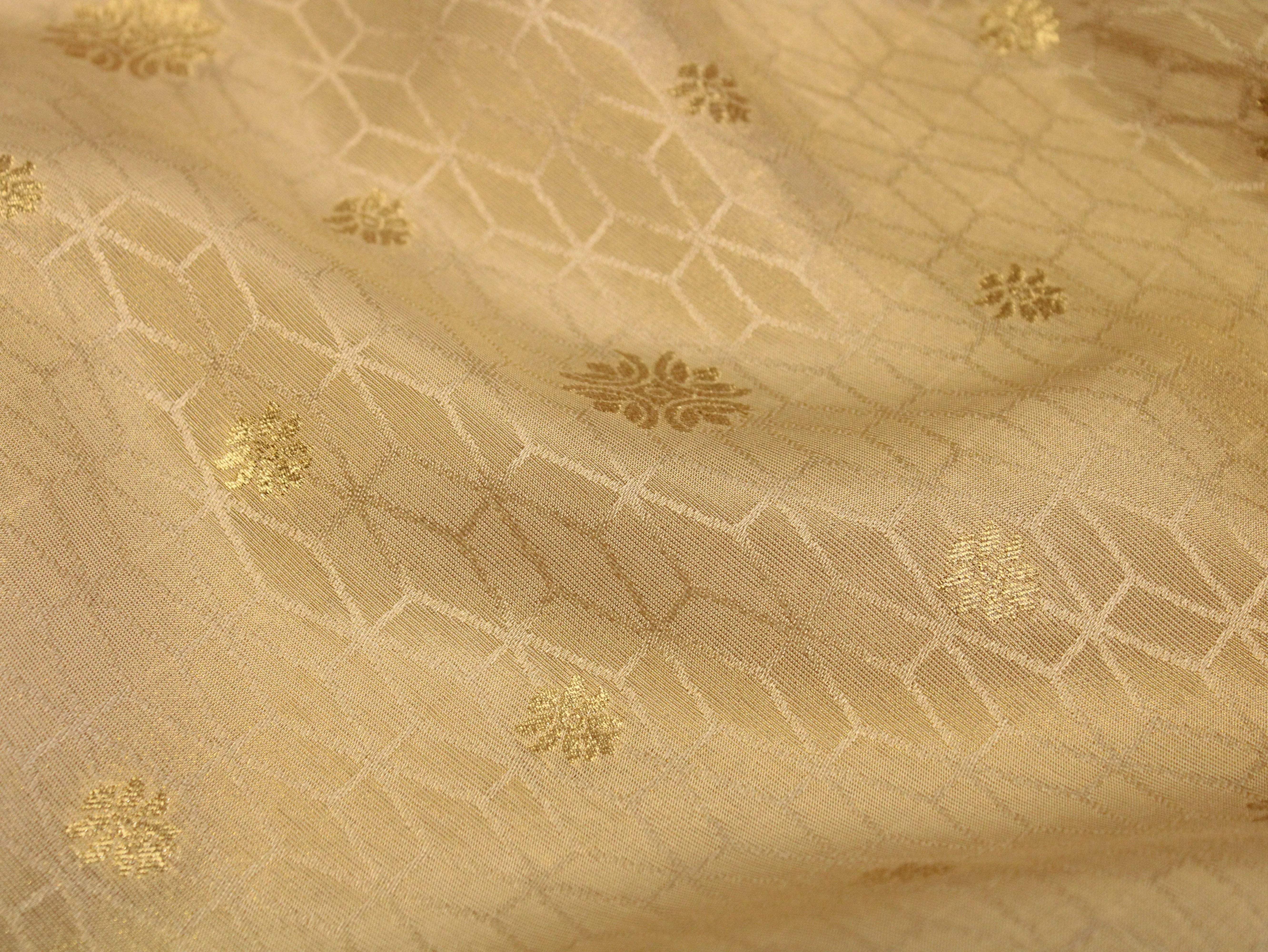 Ivory Elegance: Premium Jacquard Tissue Fabric - Dyeable - M'Foks