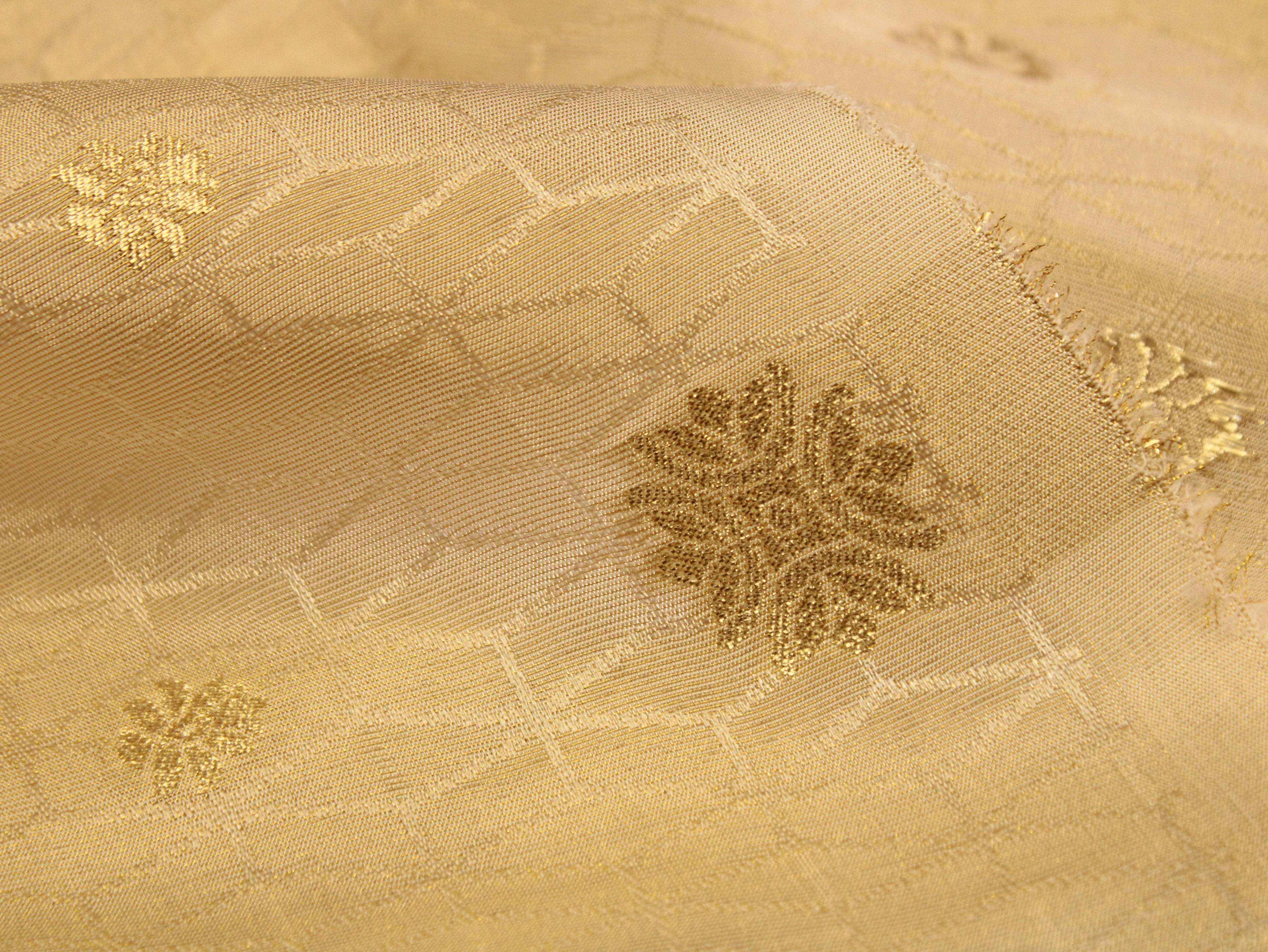 Ivory Elegance: Premium Jacquard Tissue Fabric - Dyeable