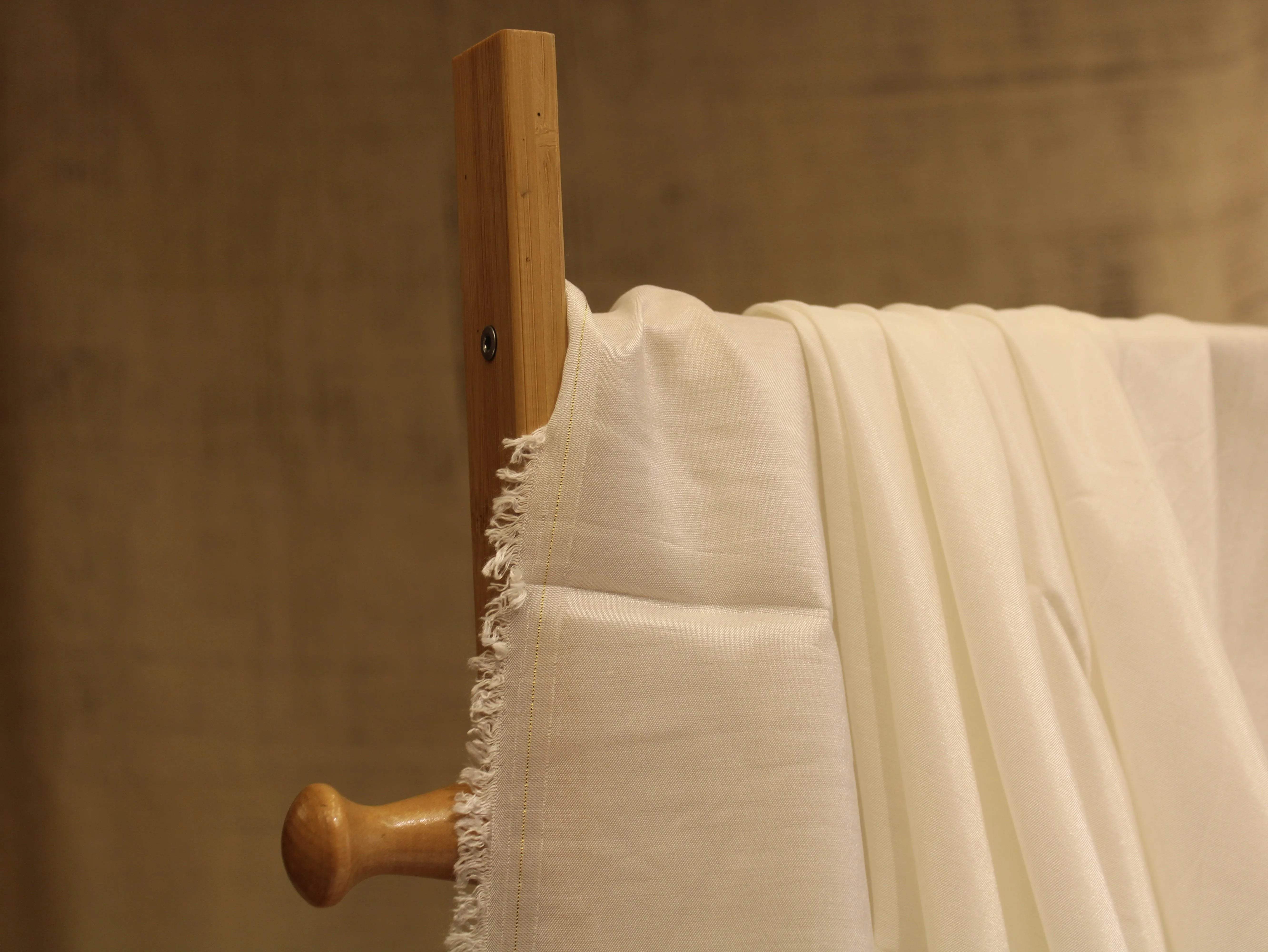 Plain White Dyeable Royal Muslin Fabric - M'Foks