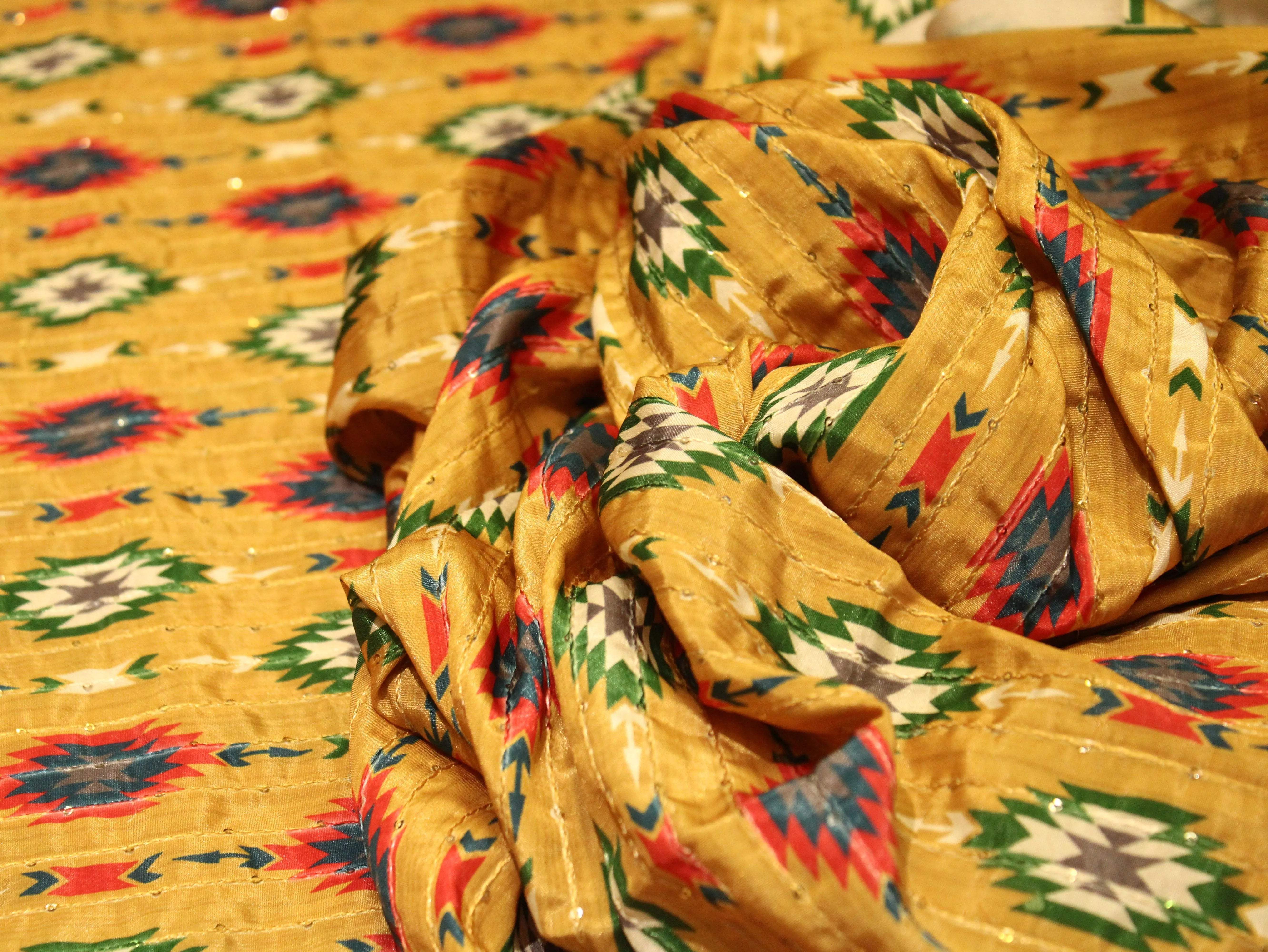 Vibrant X Mix & Match : Digital Viscos Crepe Silk Fabric - M'Foks