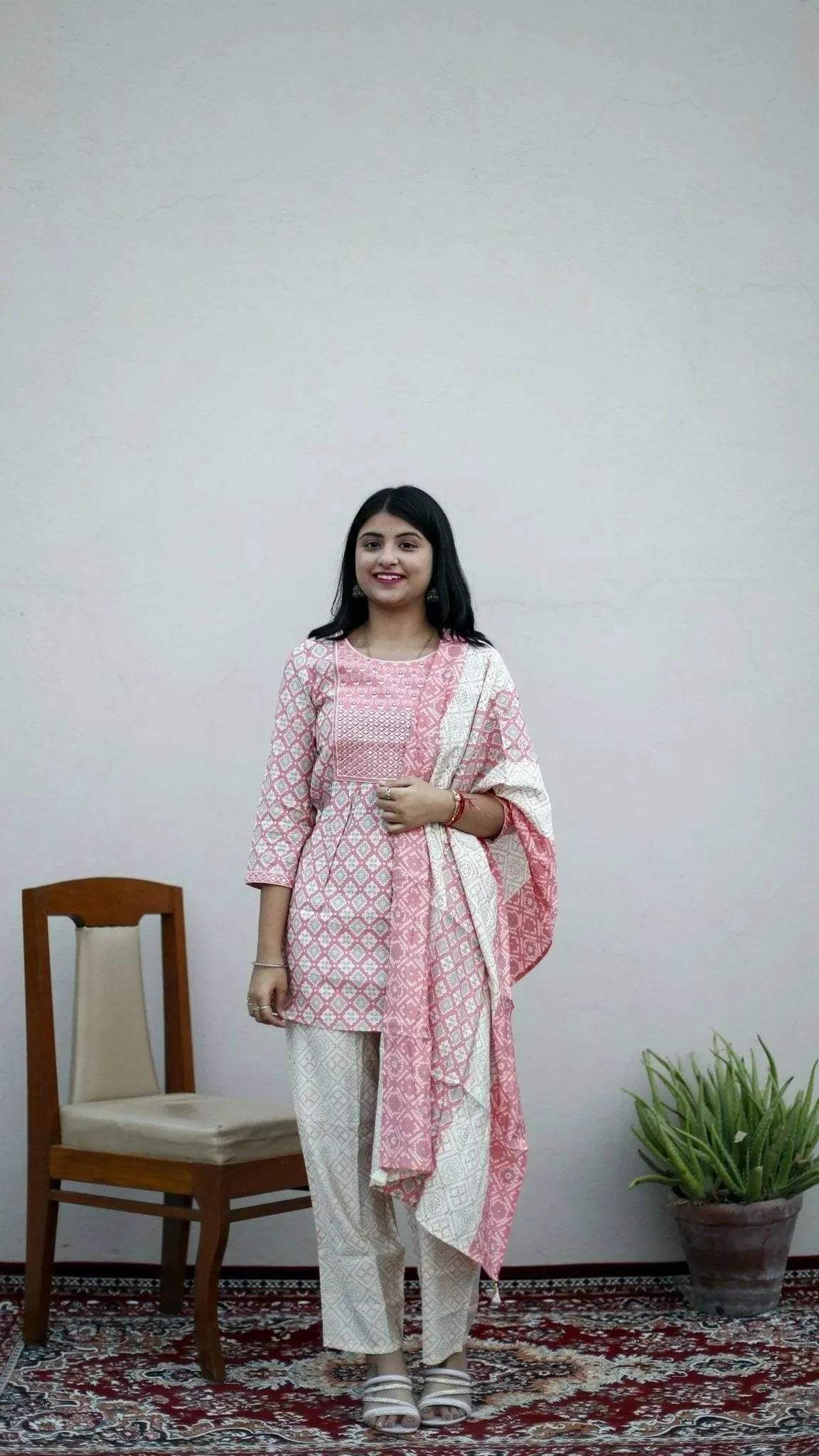 Muslin Long-Top With Muslin Dupatta & Pant - M'Foks