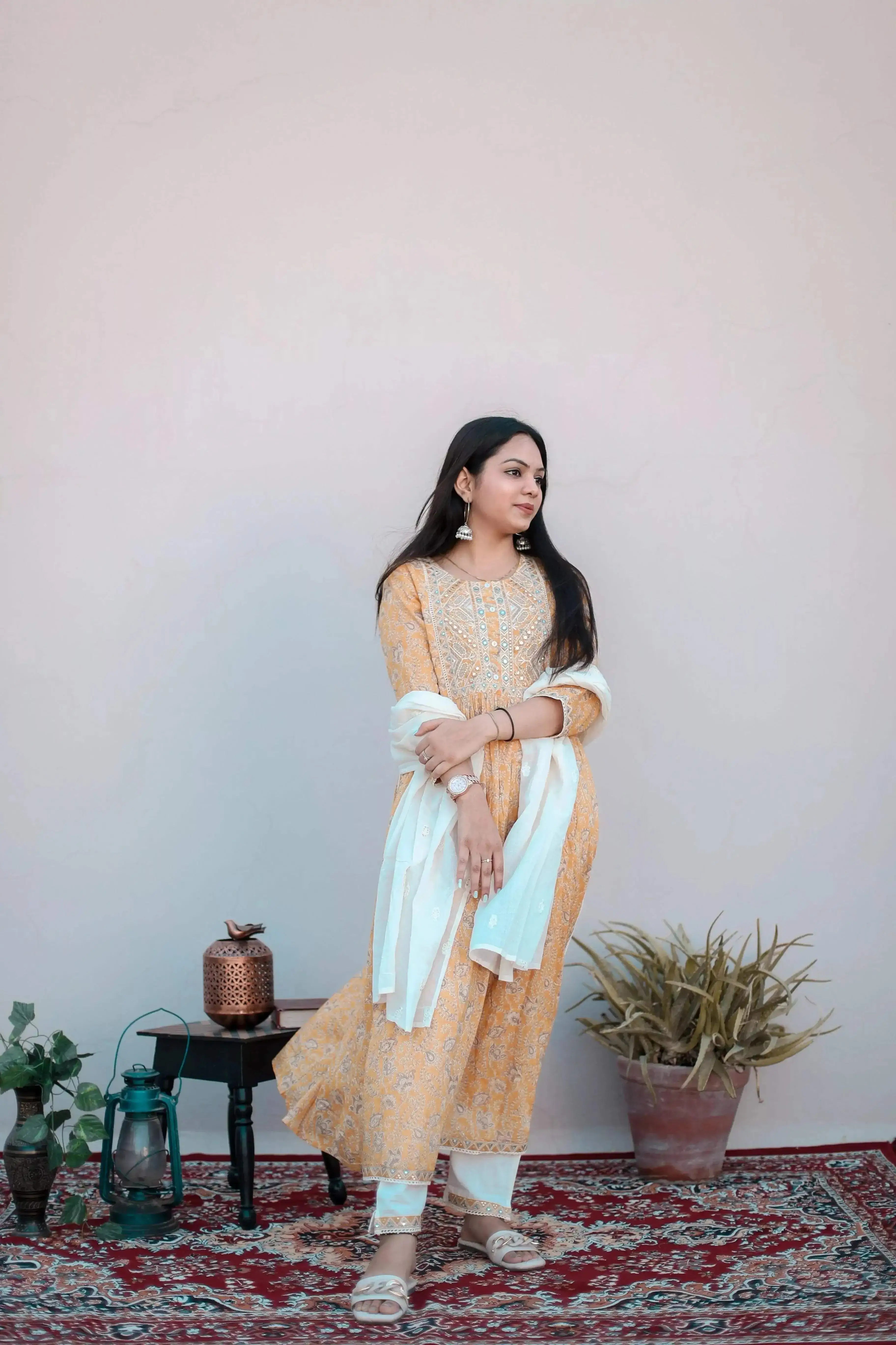 मलमल - Nayra Cut Kurta & Dupatta Set - Redefining Elegance - M'Foks