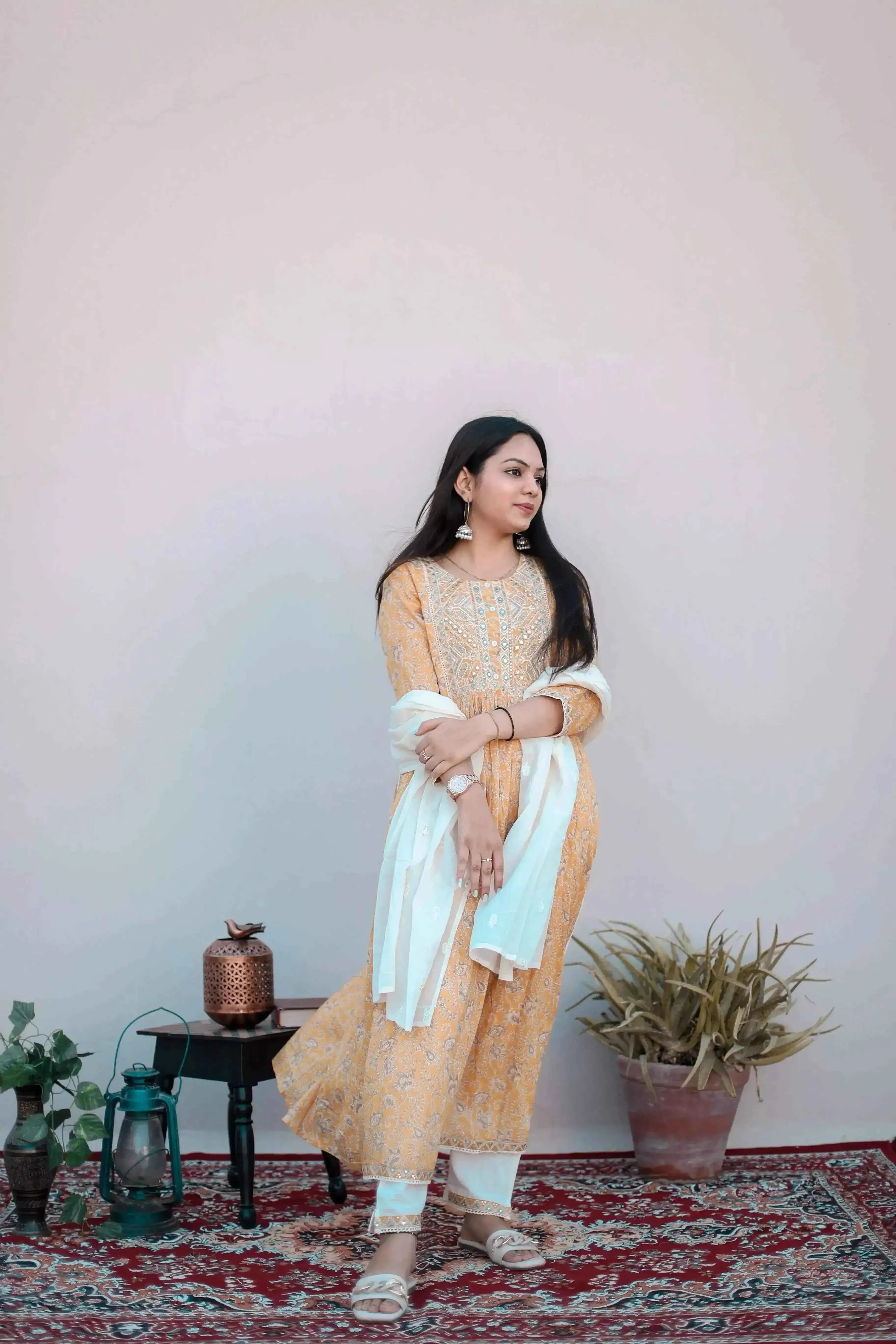 मलमल - Nayra Cut Kurta & Dupatta Set - Redefining Elegance