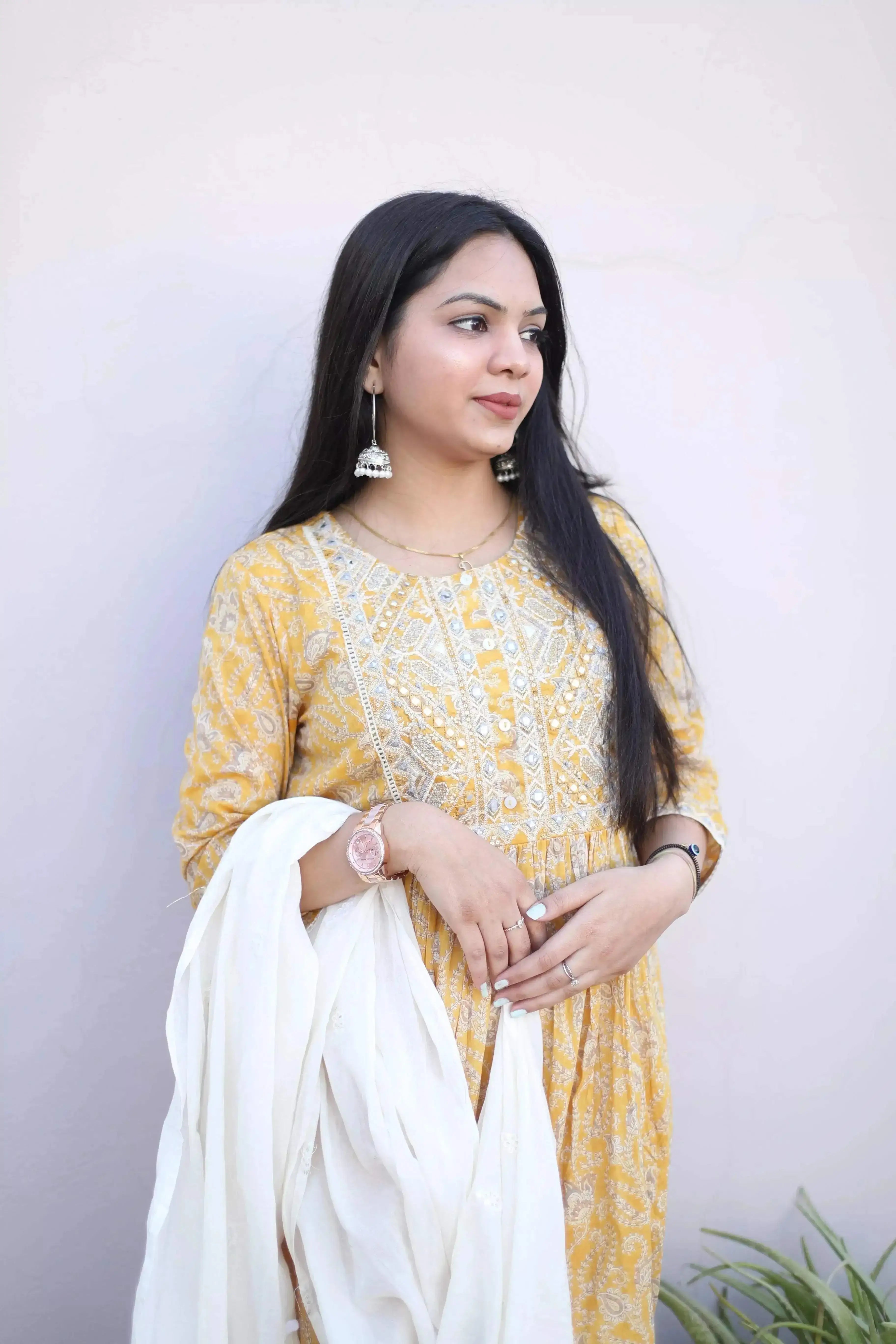 मलमल - Nayra Cut Kurta & Dupatta Set - Redefining Elegance - M'Foks