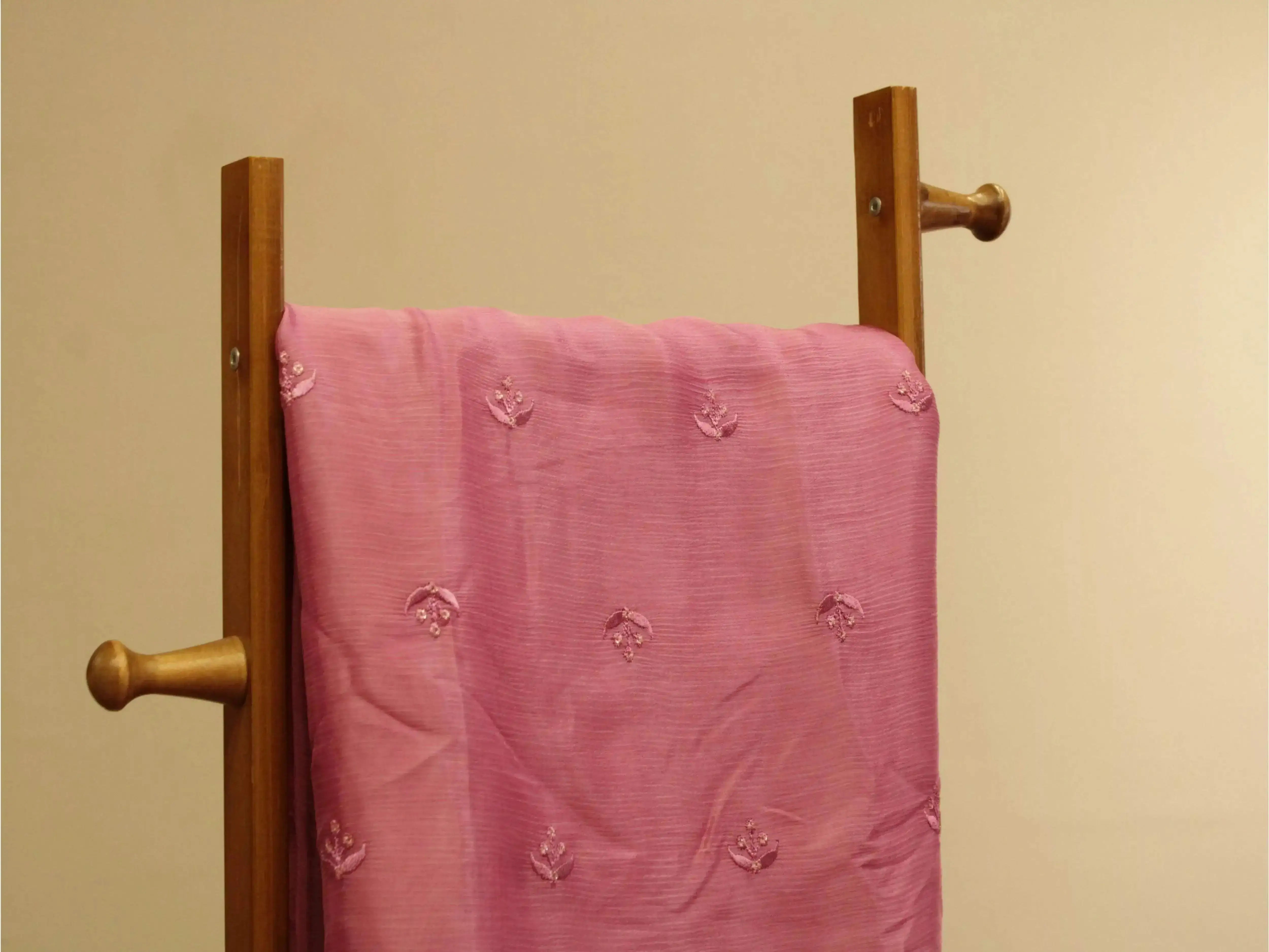 Pure Chinon Minimal Buti Work Fabric - Onion - M'Foks