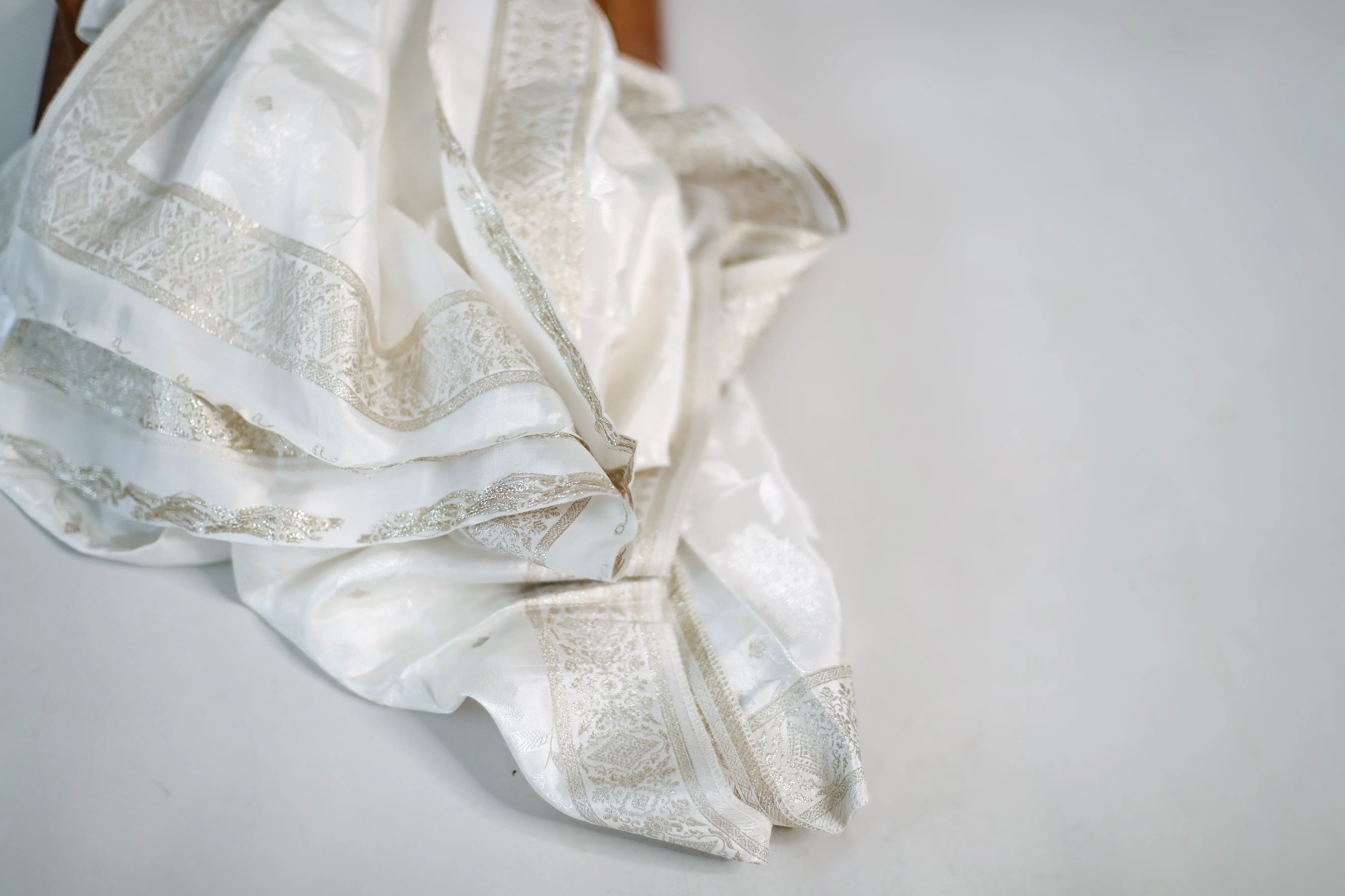 Luxury Silk & Cotton Dupattas - M'Foks