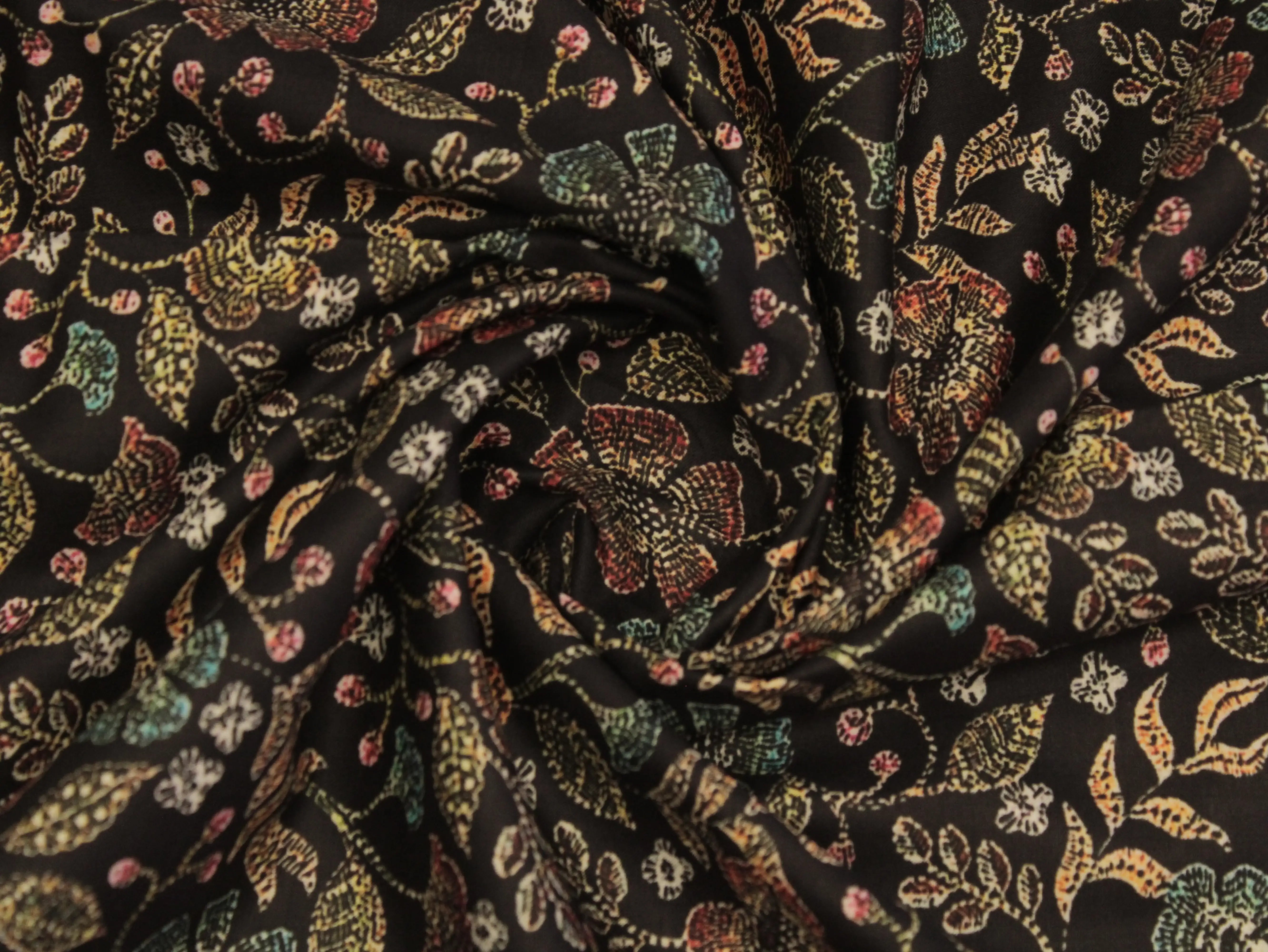 Premium Digital Printed Microfiber Cotton Lawn Fabric
