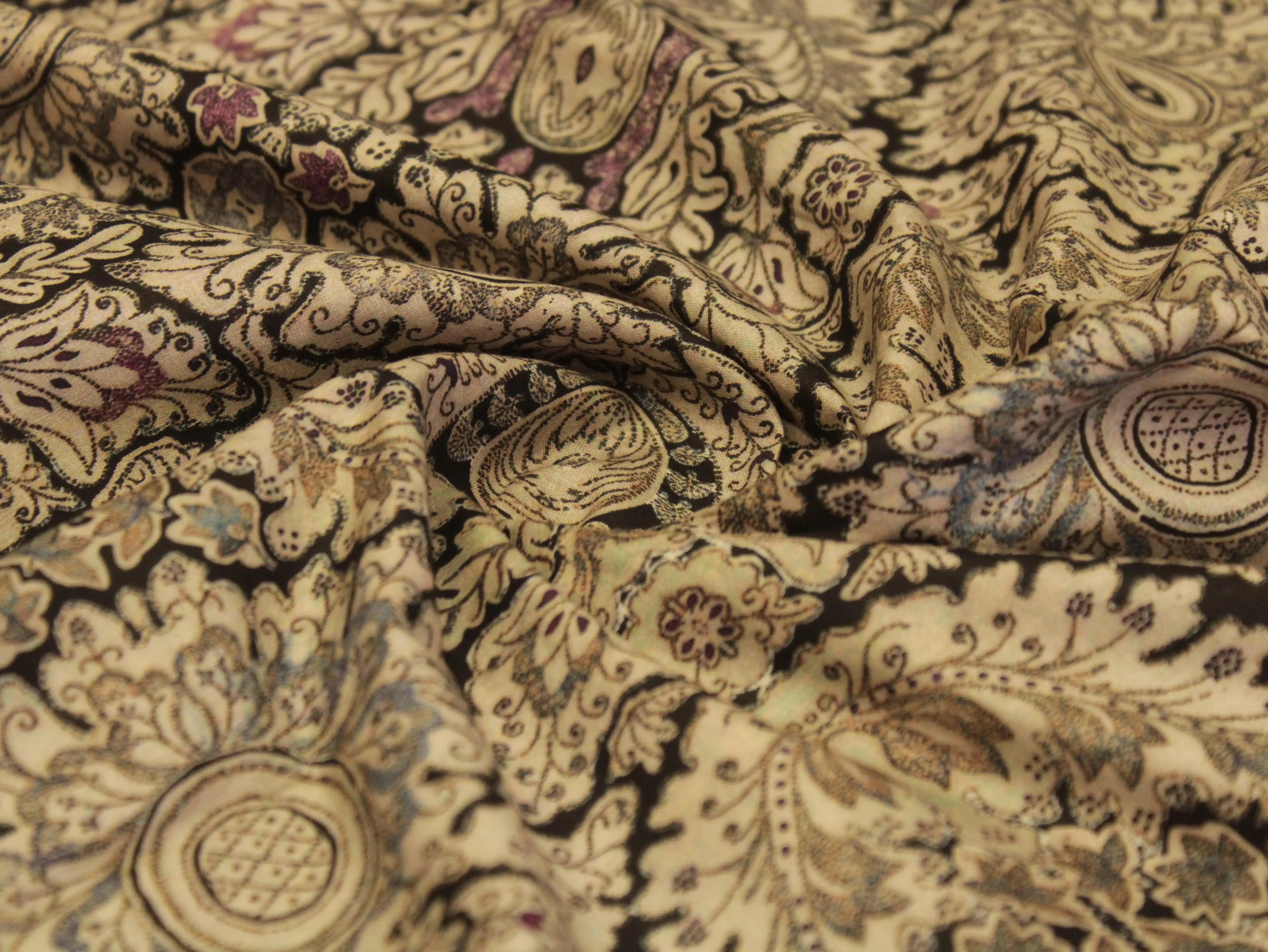 Premium Digital Printed Microfiber Cotton Lawn Fabric