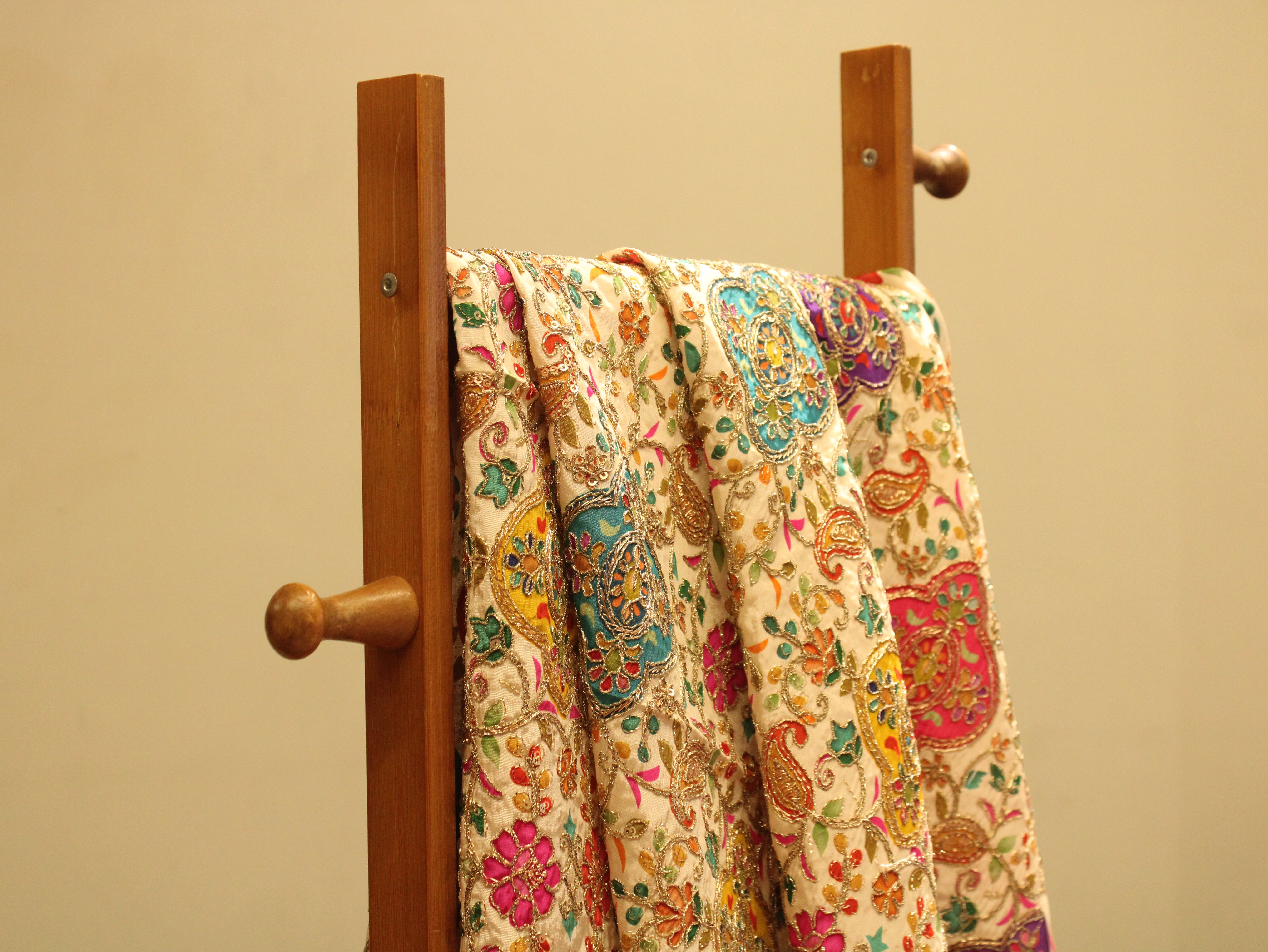 POSH : Premium Coding Work Natural Crepe Fabric