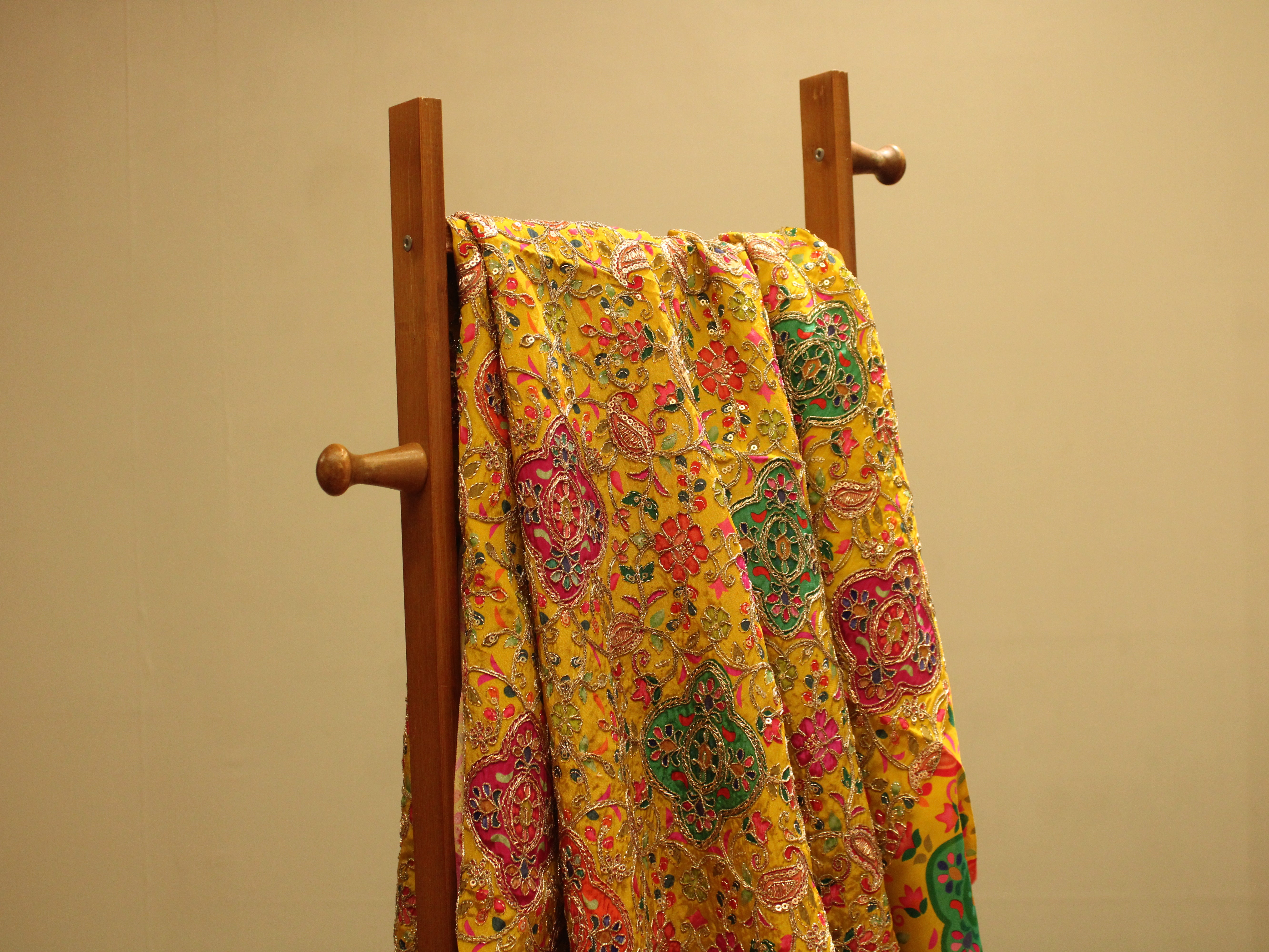 POSH : Premium Coding Work Natural Crepe Fabric
