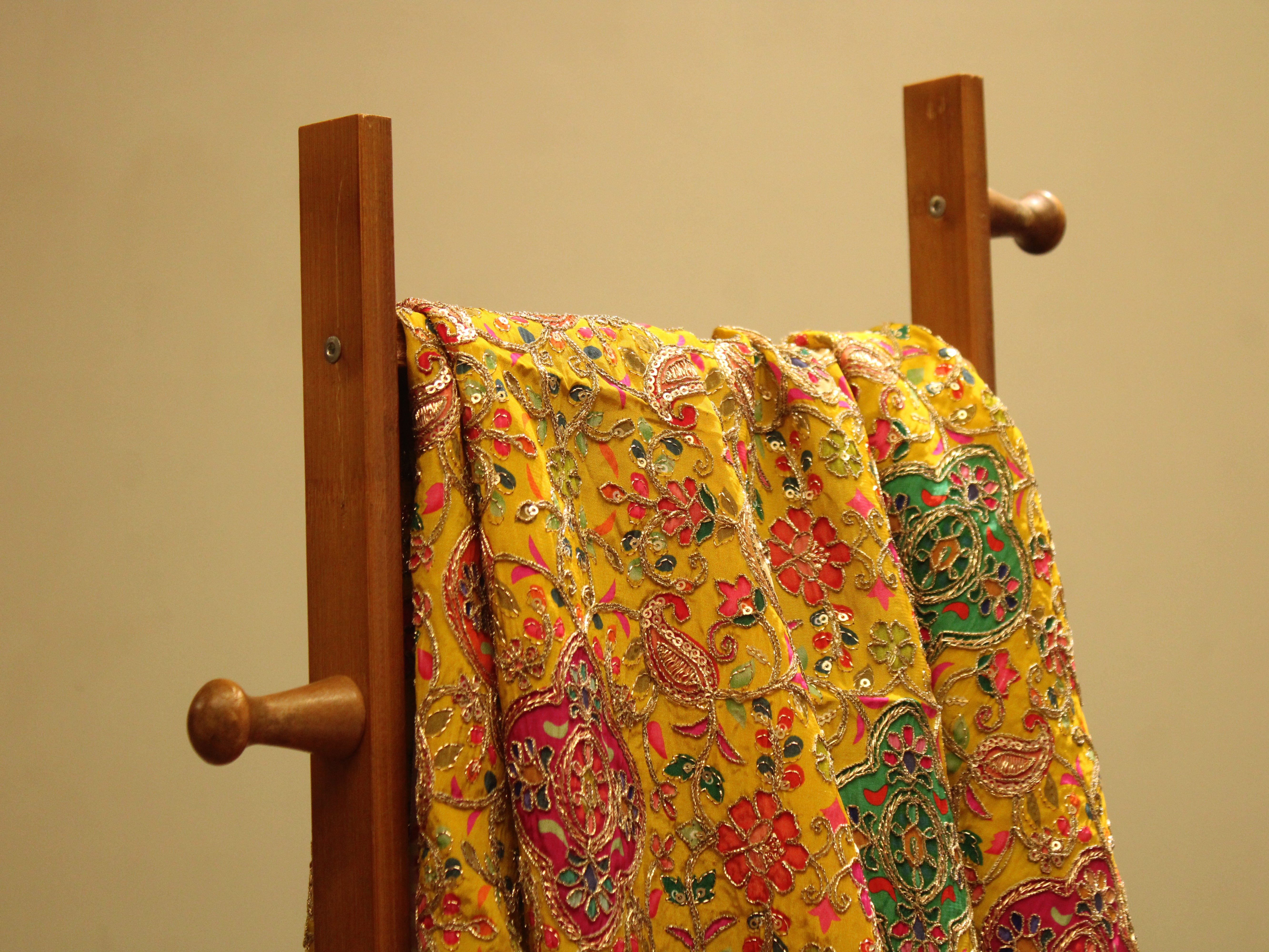 POSH : Premium Coding Work Natural Crepe Fabric