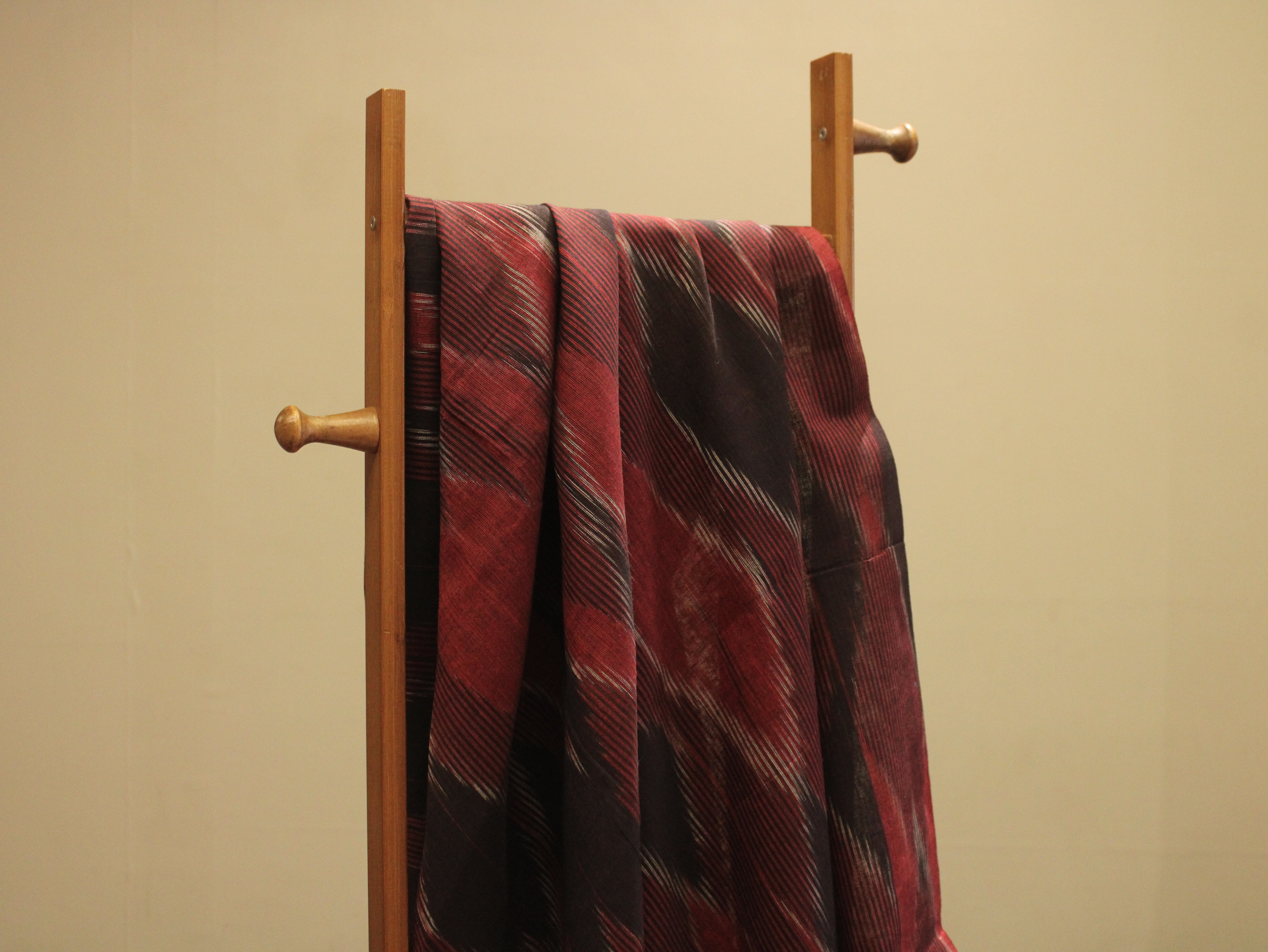 Mfoks : Handloom Pure Cotton Woven Fabric - Black & Maroon