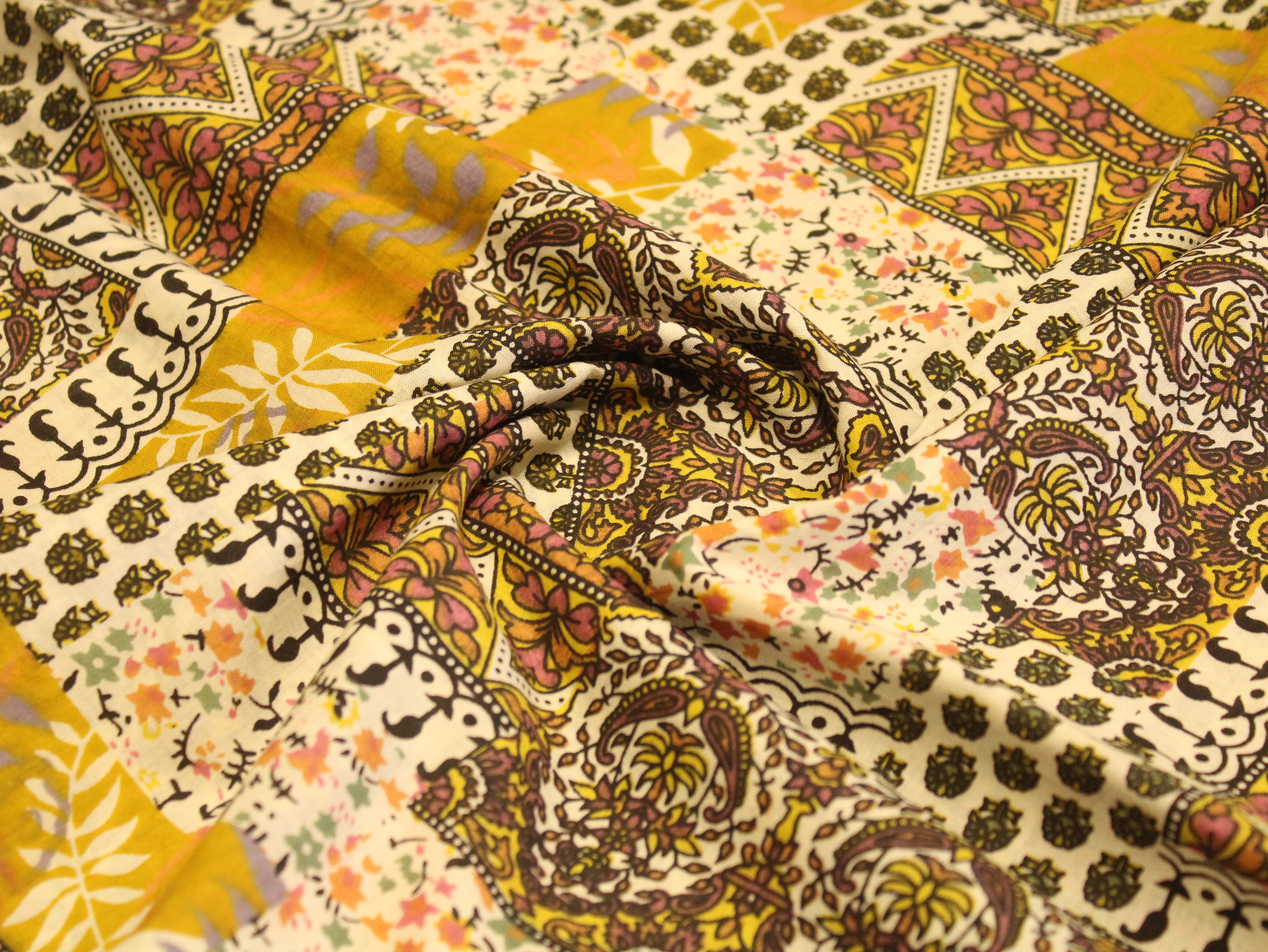 Premium cotton printed fabric - M'Foks