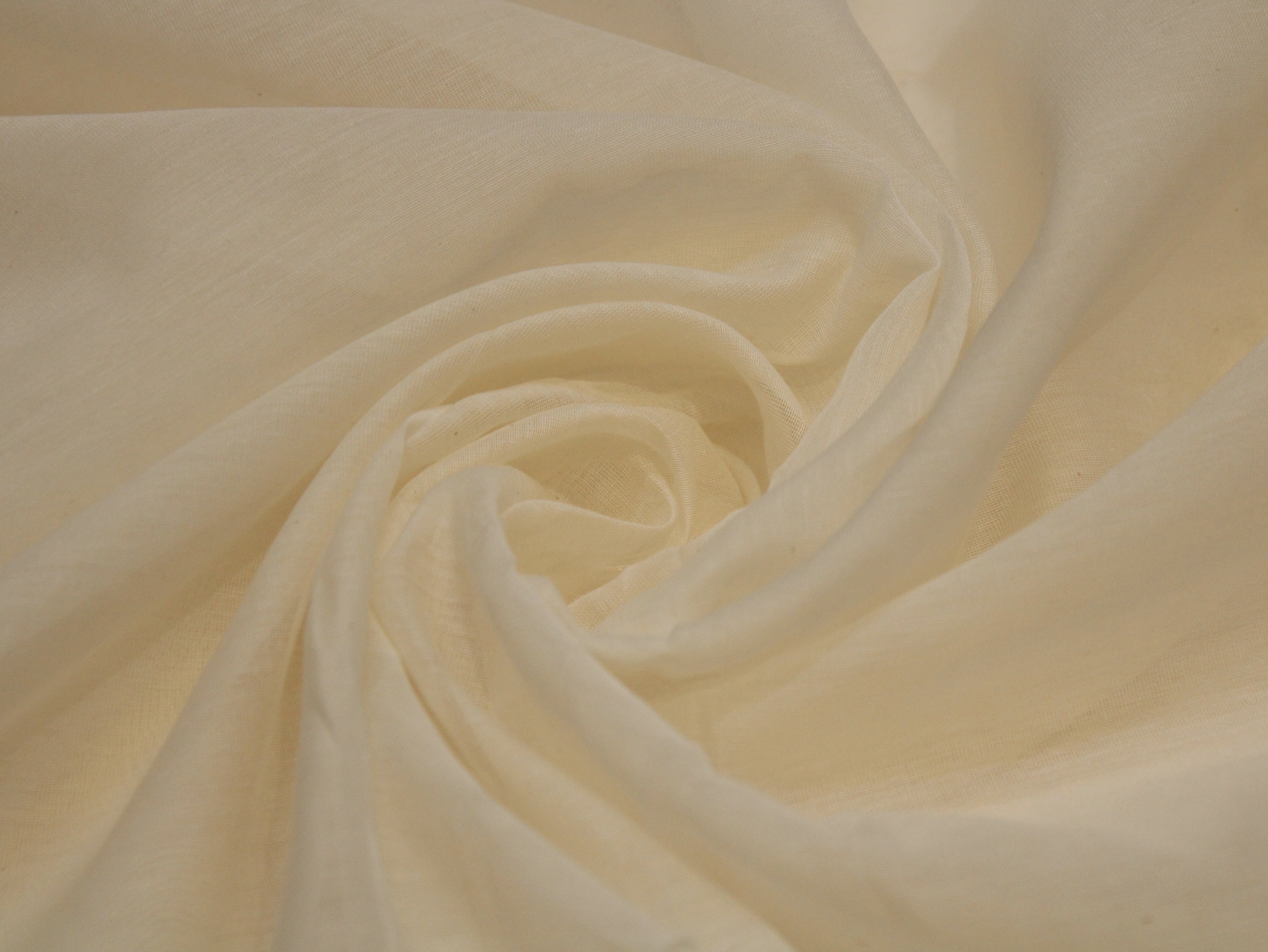 Pure Chanderi Mulmul Dyeable Fabric 44 Inches – Premium RFD Chanderi