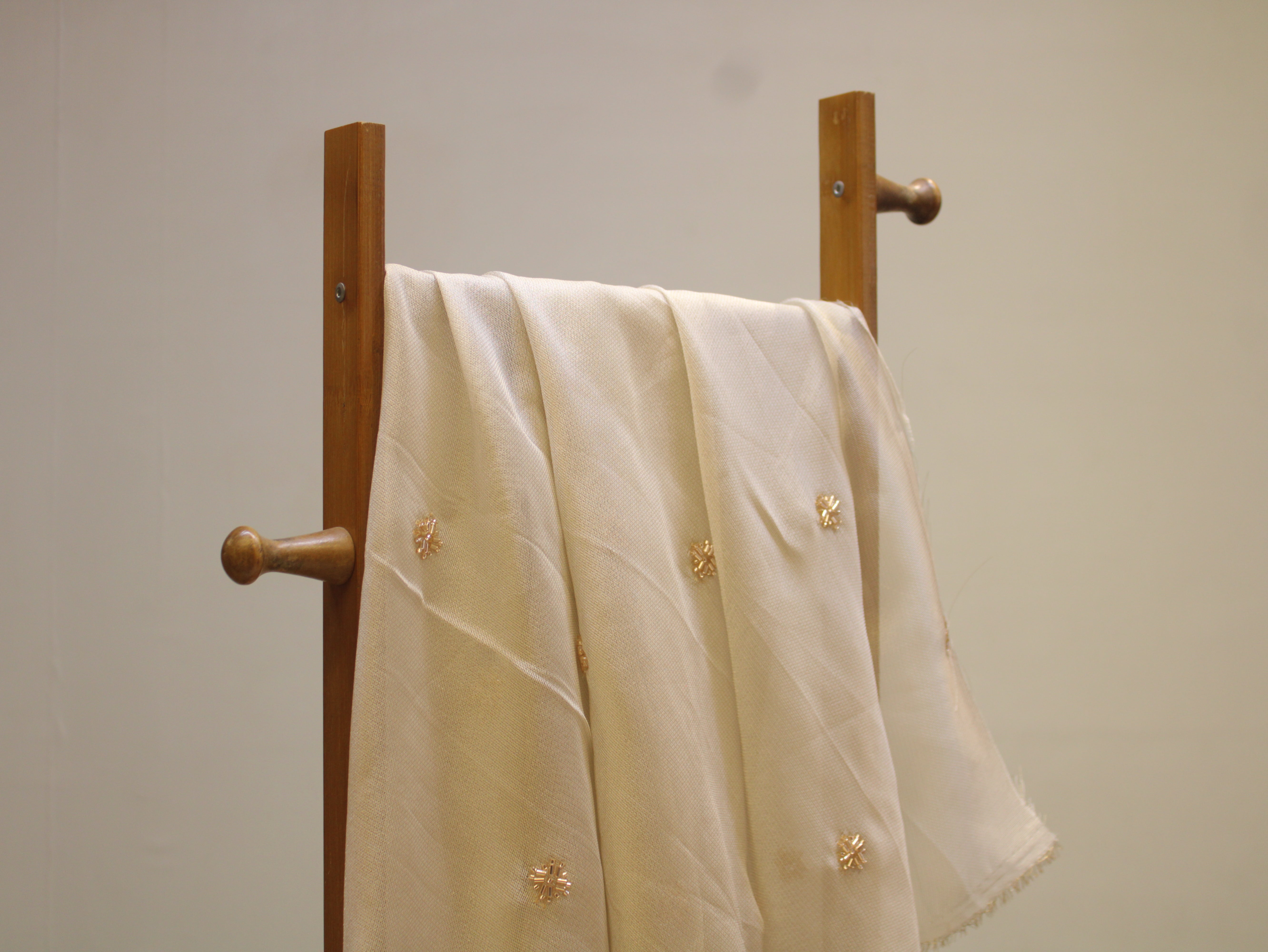 Beads Work Metallic Tissue Fabric with Jute Texture