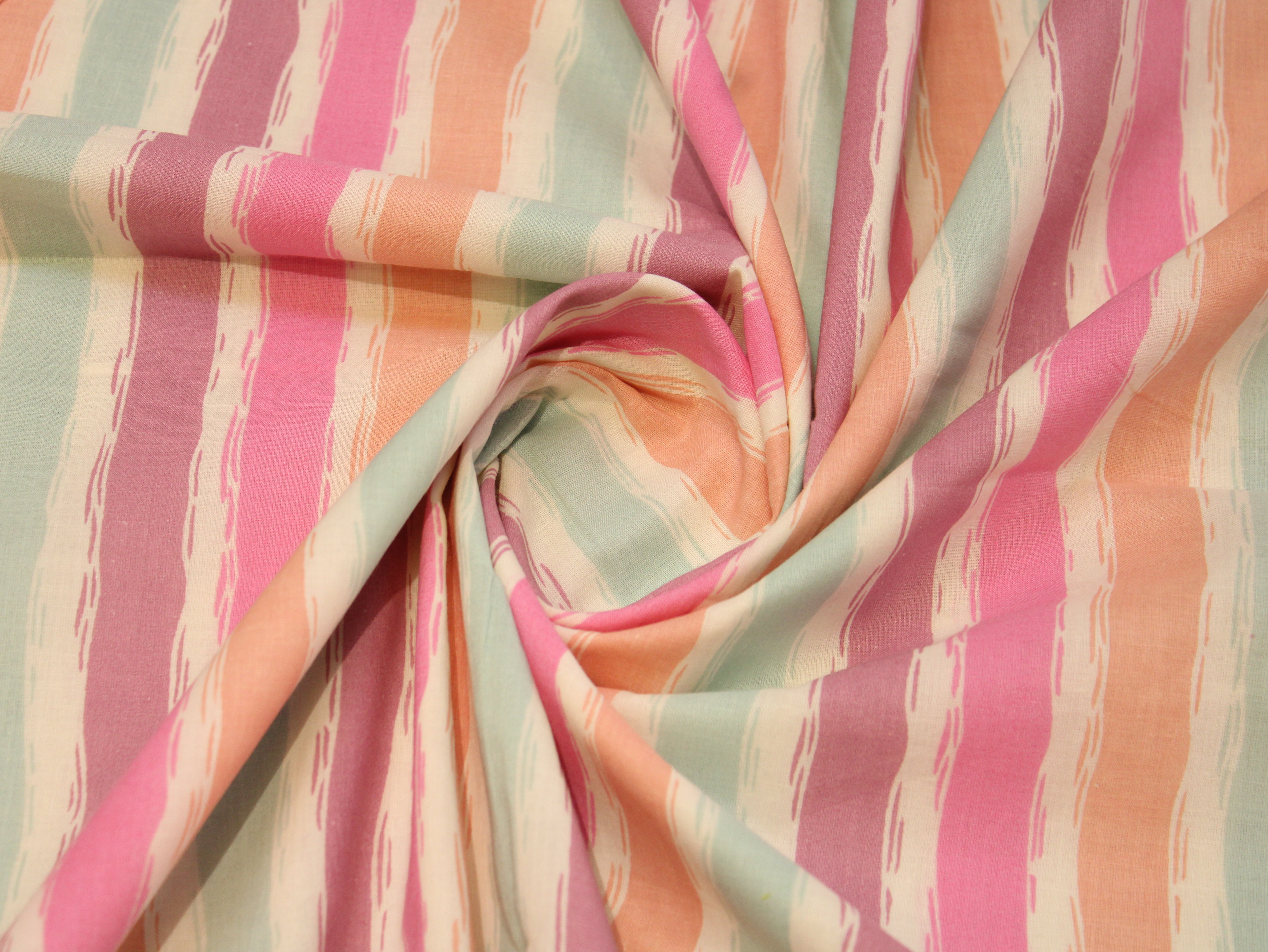 Pure Cotton Cambric 60s Printed Fabric