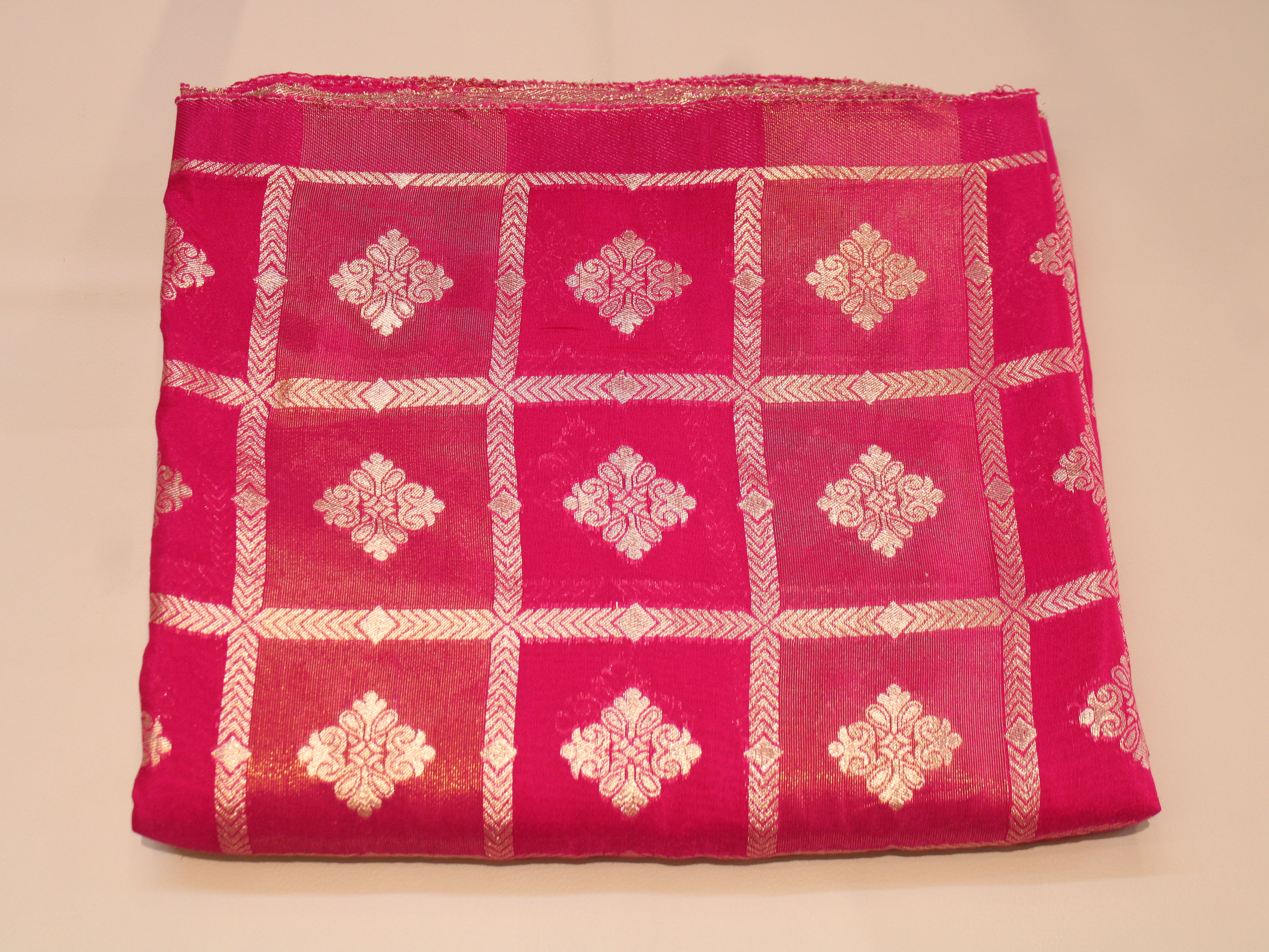 Dola Silk Checked Jacquard Banarasi Fabric | 44 Inch | Rani