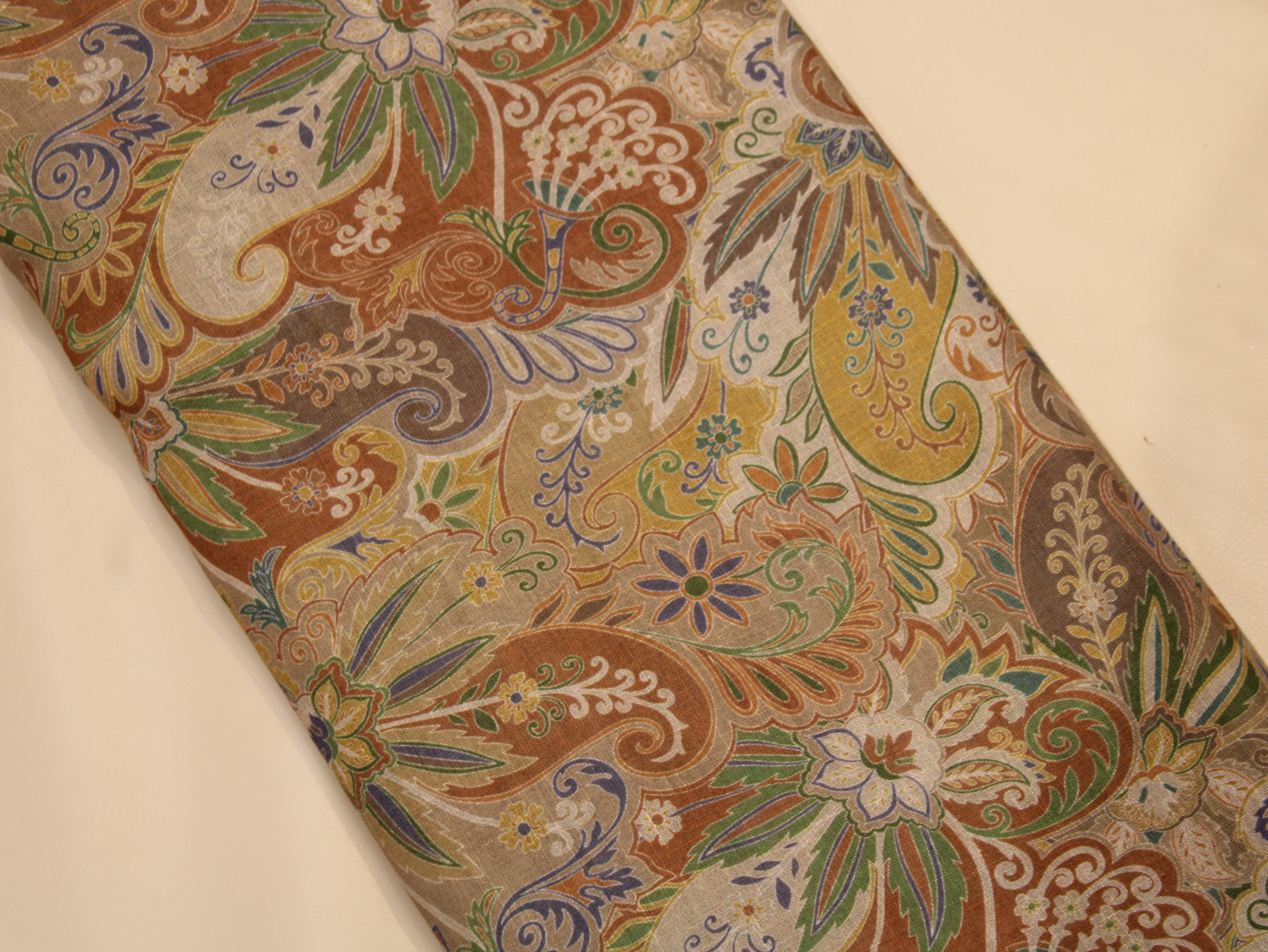 Linen-Textured Slub Cotton Digital Printed Fabric