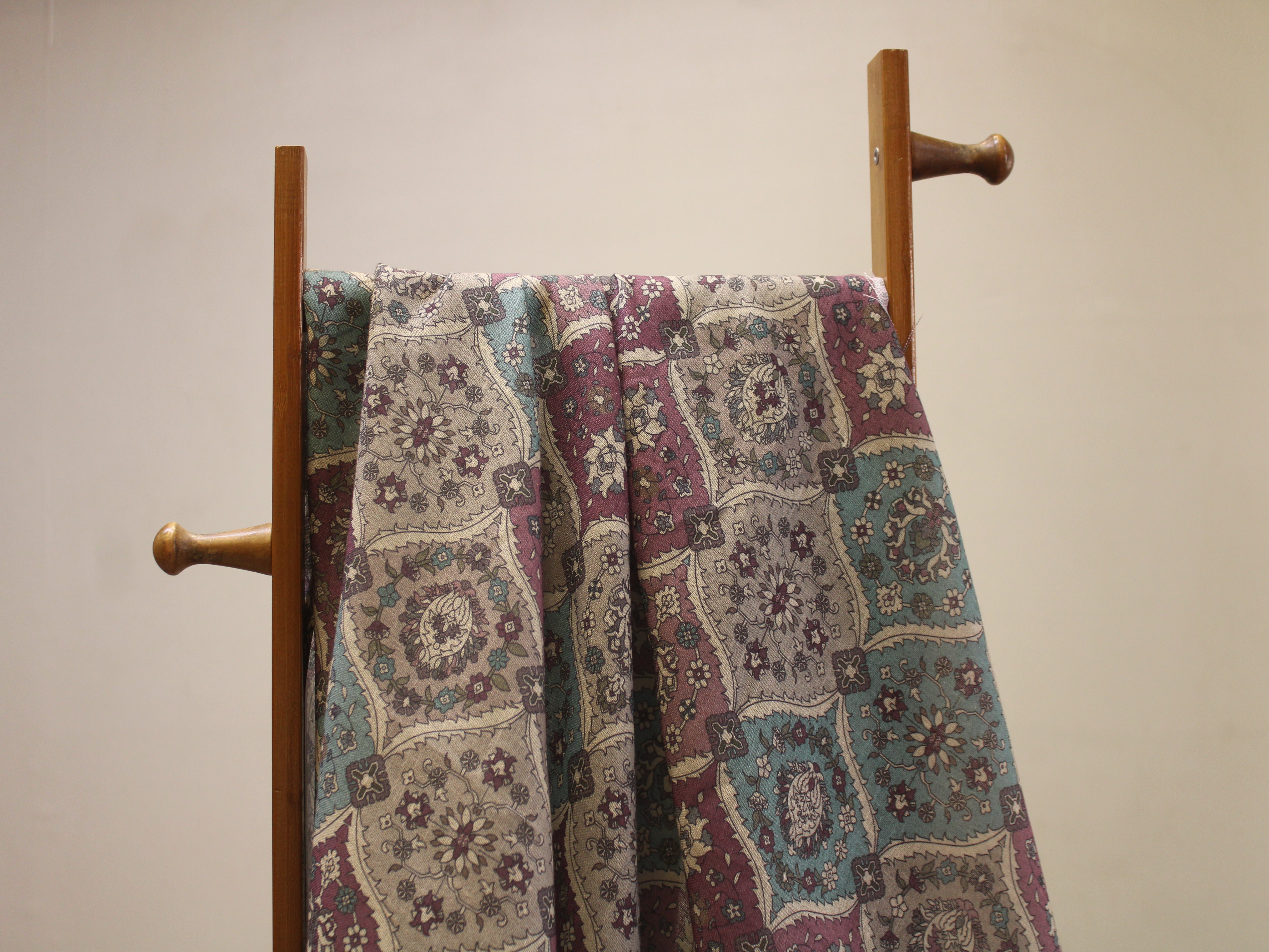 Linen-Textured Slub Cotton Digital Printed Fabric