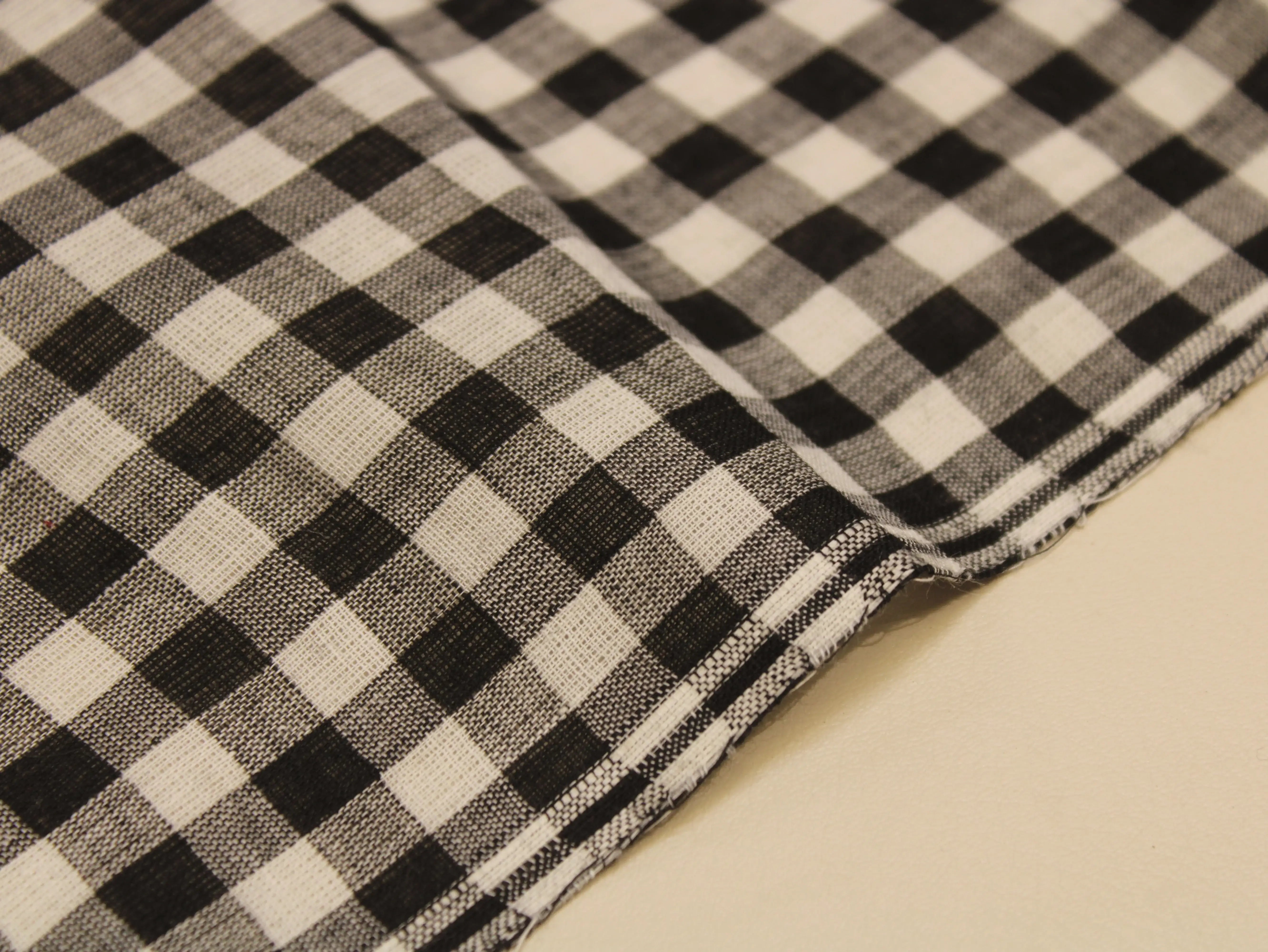 Pure Cotton Handloom Woven Fabric — Black | Checked | 44 Inch