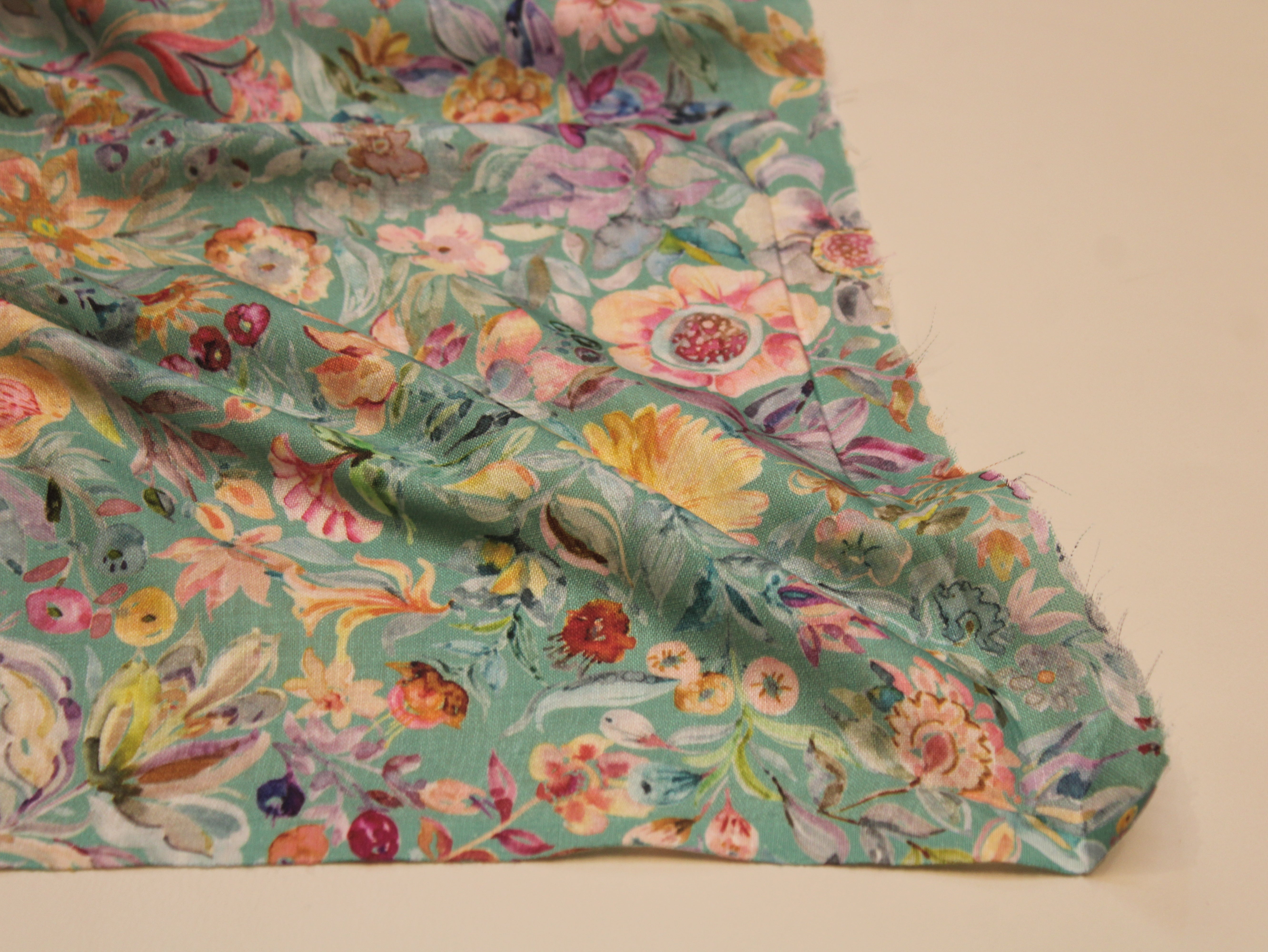 Digital Printed Linen Texture Slub Cotton Fabric 44 Inches
