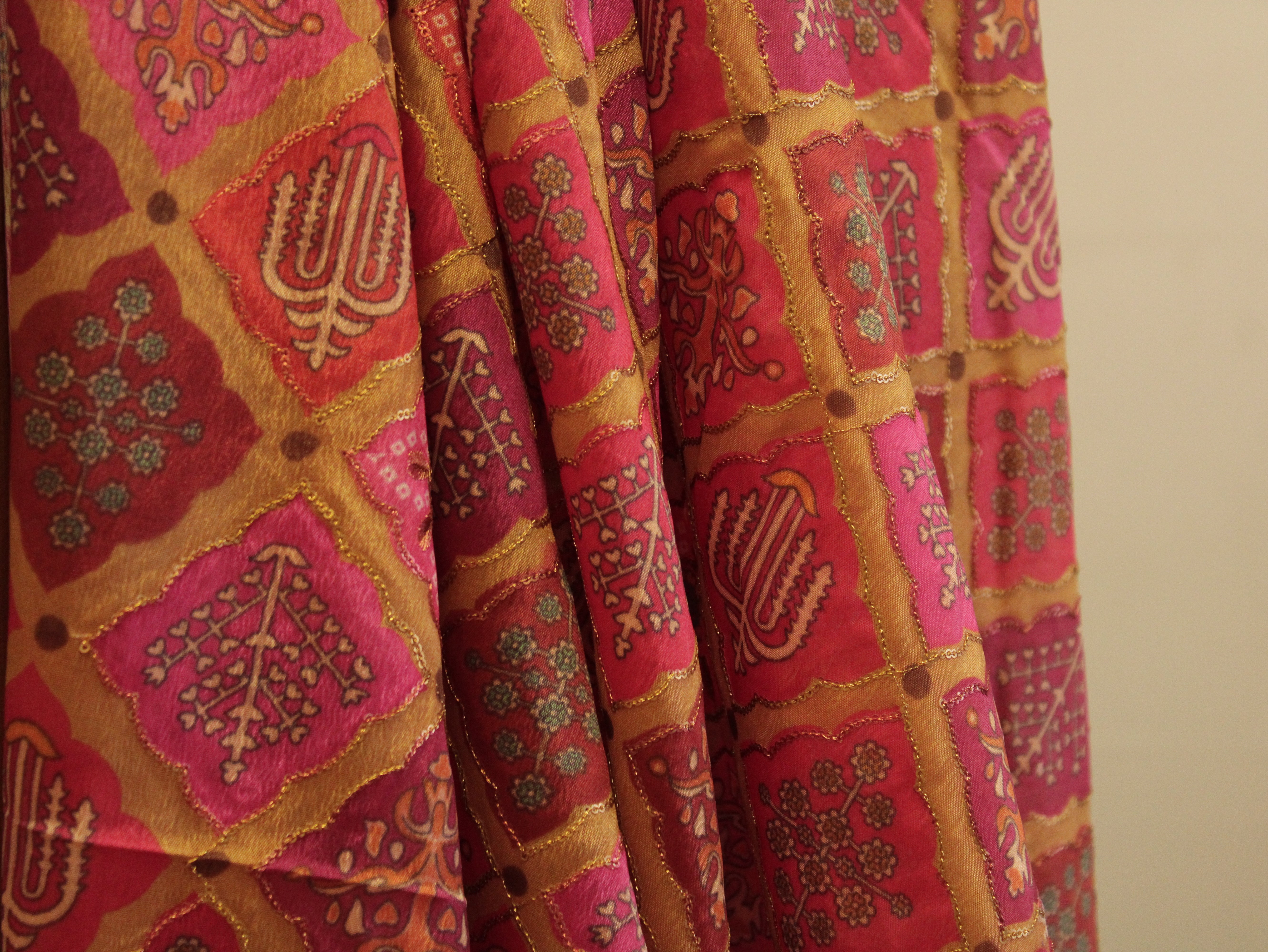 Vintage - Viscose Chinon Silk with Digital Print & Sequin Work Fabric - Pink