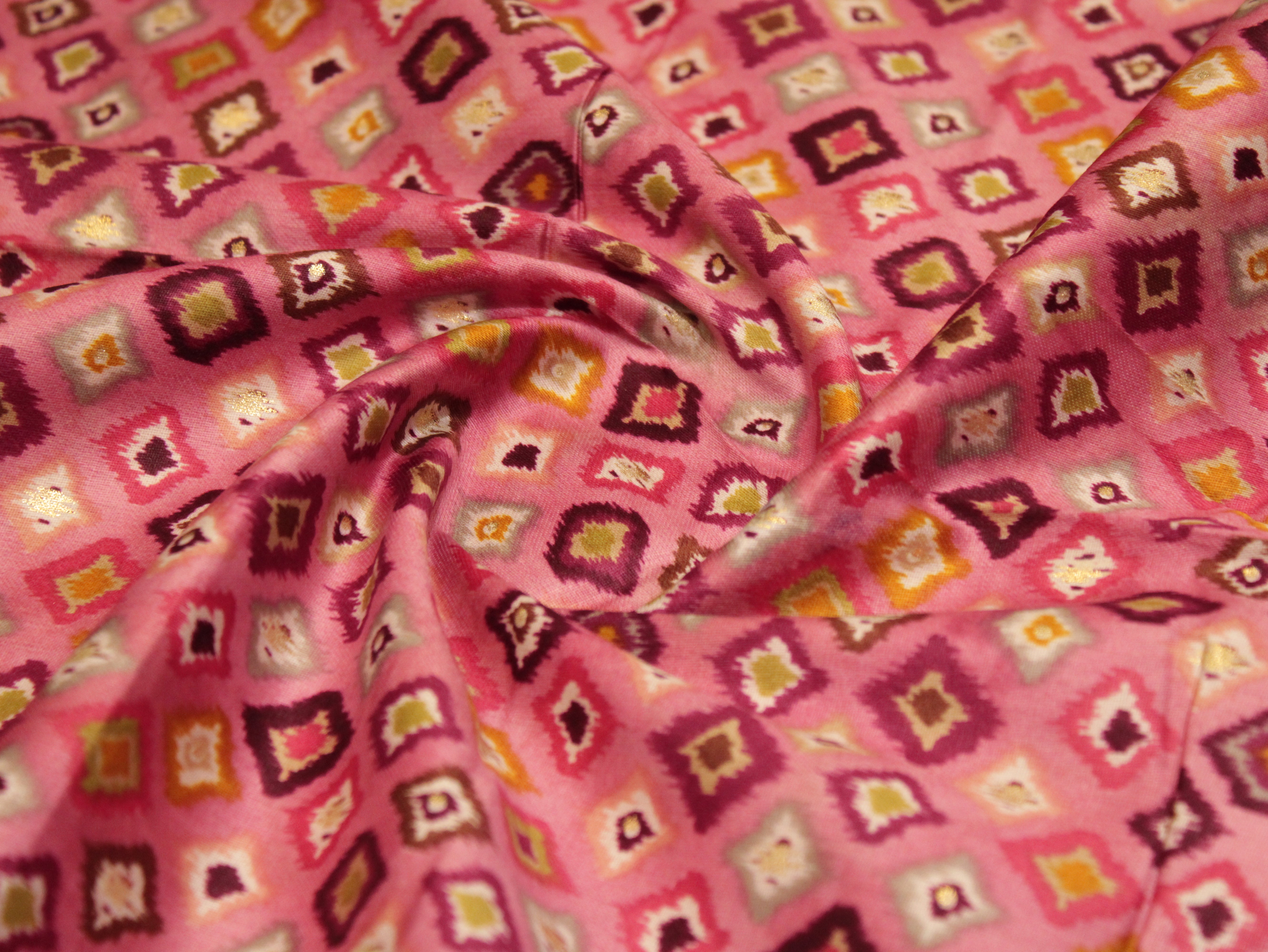 Digital Print Giza Cotton fabric - Onion Pink