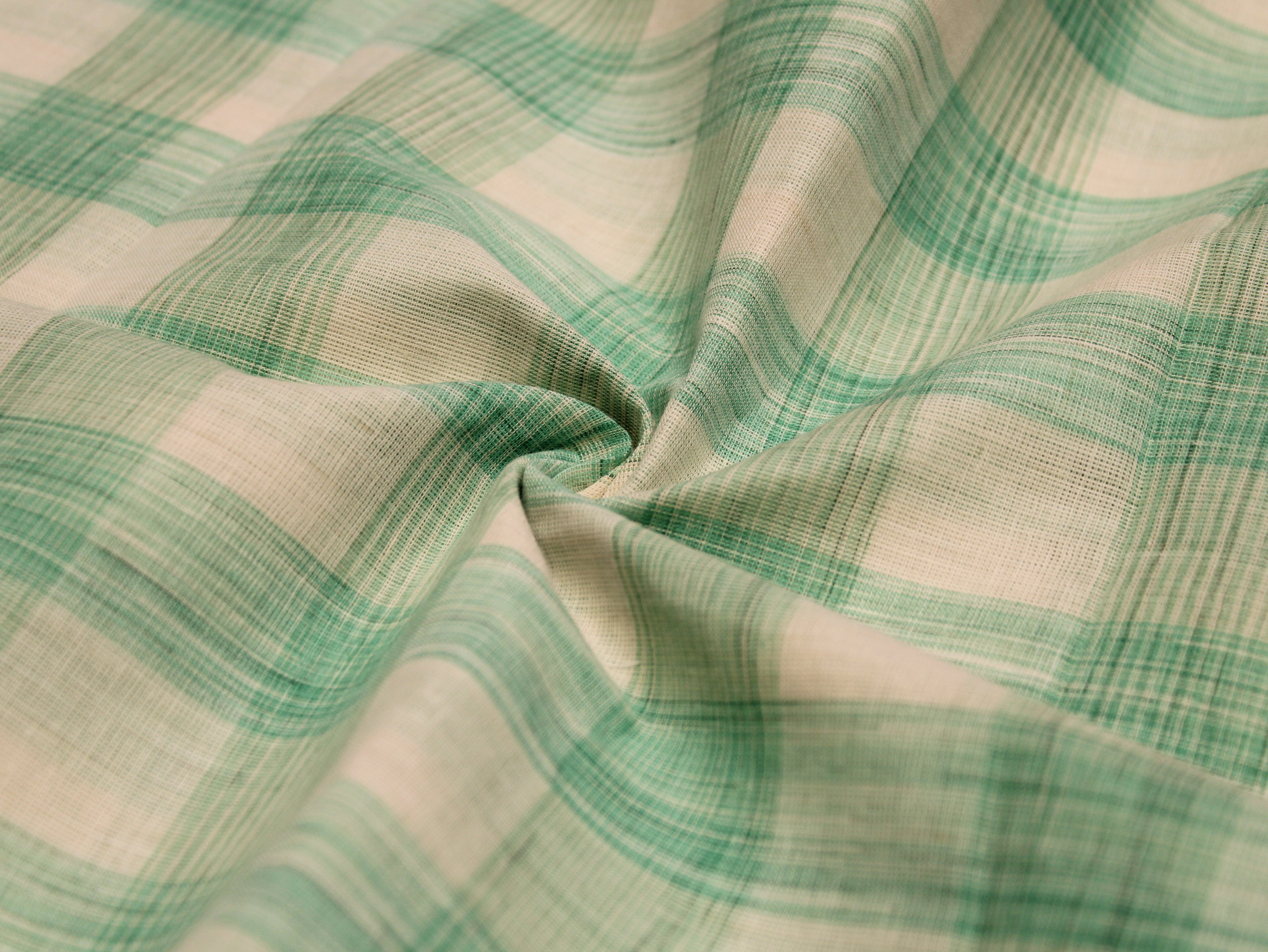 Pure Cotton Handloom Gingham Check Fabric 44 Inch | Box Check Handwoven Fabric -  Green & White