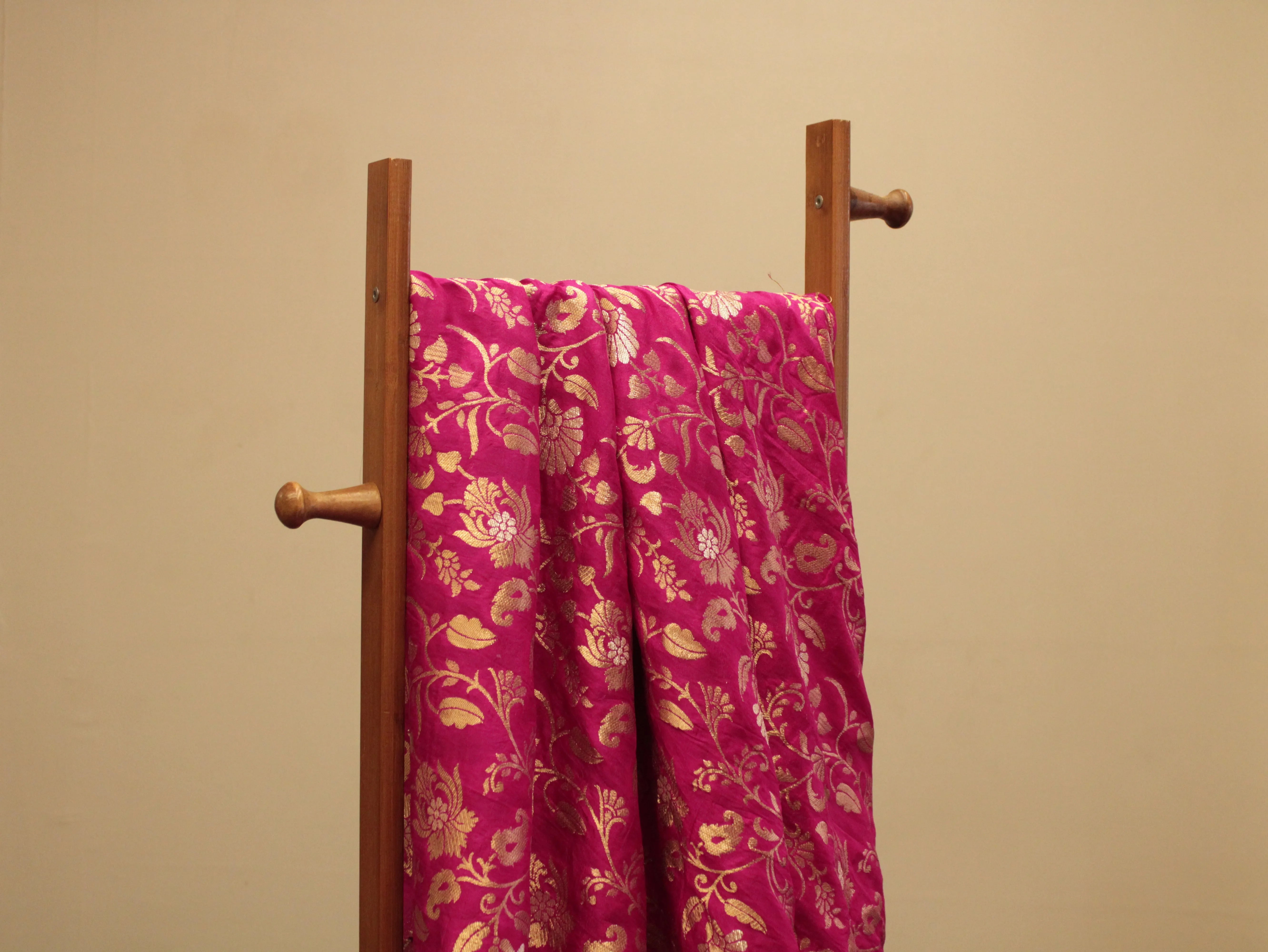 Banarasi Floral Brocade Fabric - Silk Rani