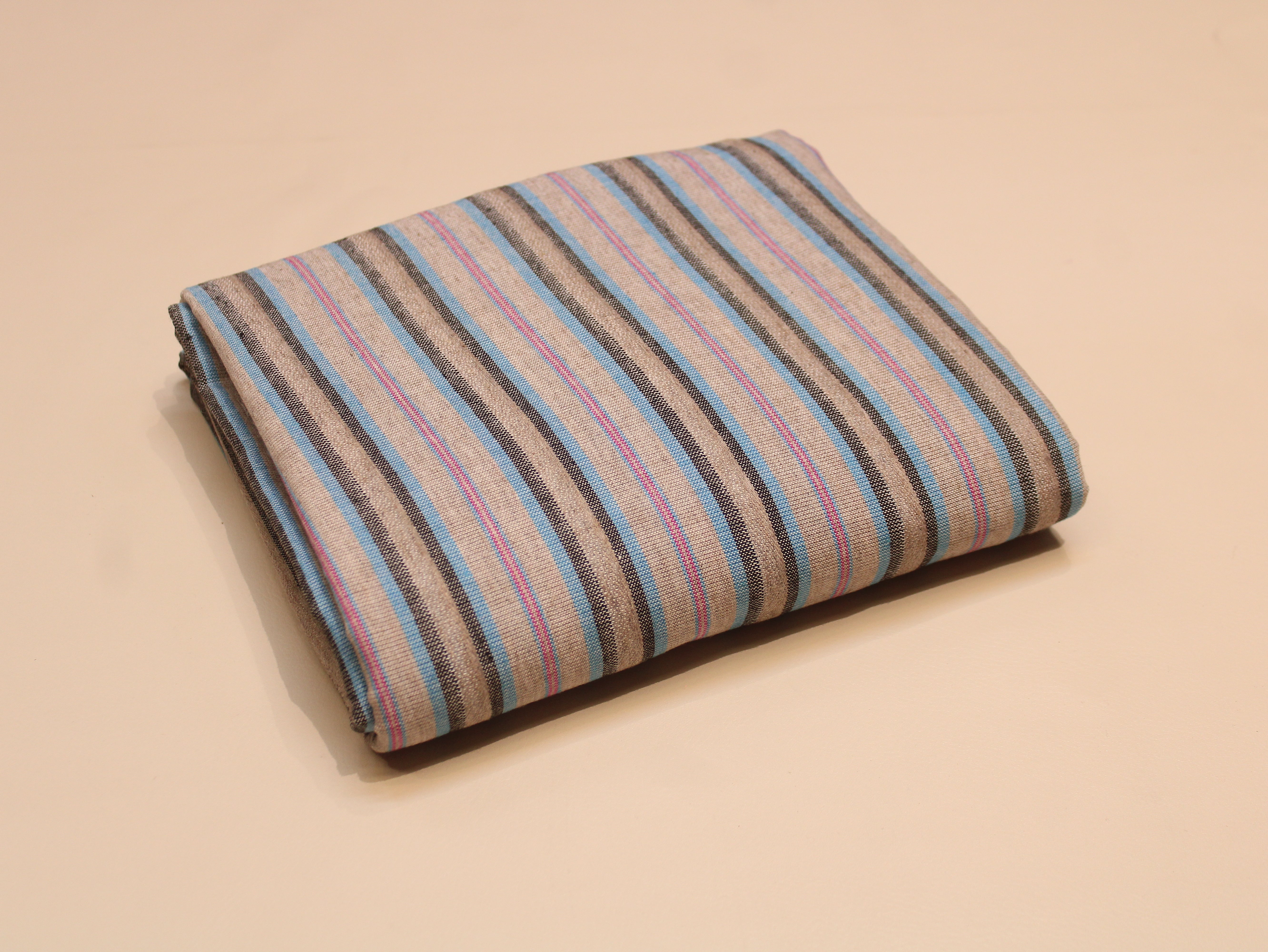 Tissu rayé tissé main 100 % coton 112 cm | Rayures larges tissées teintes dans la masse - Bleu et Blanc