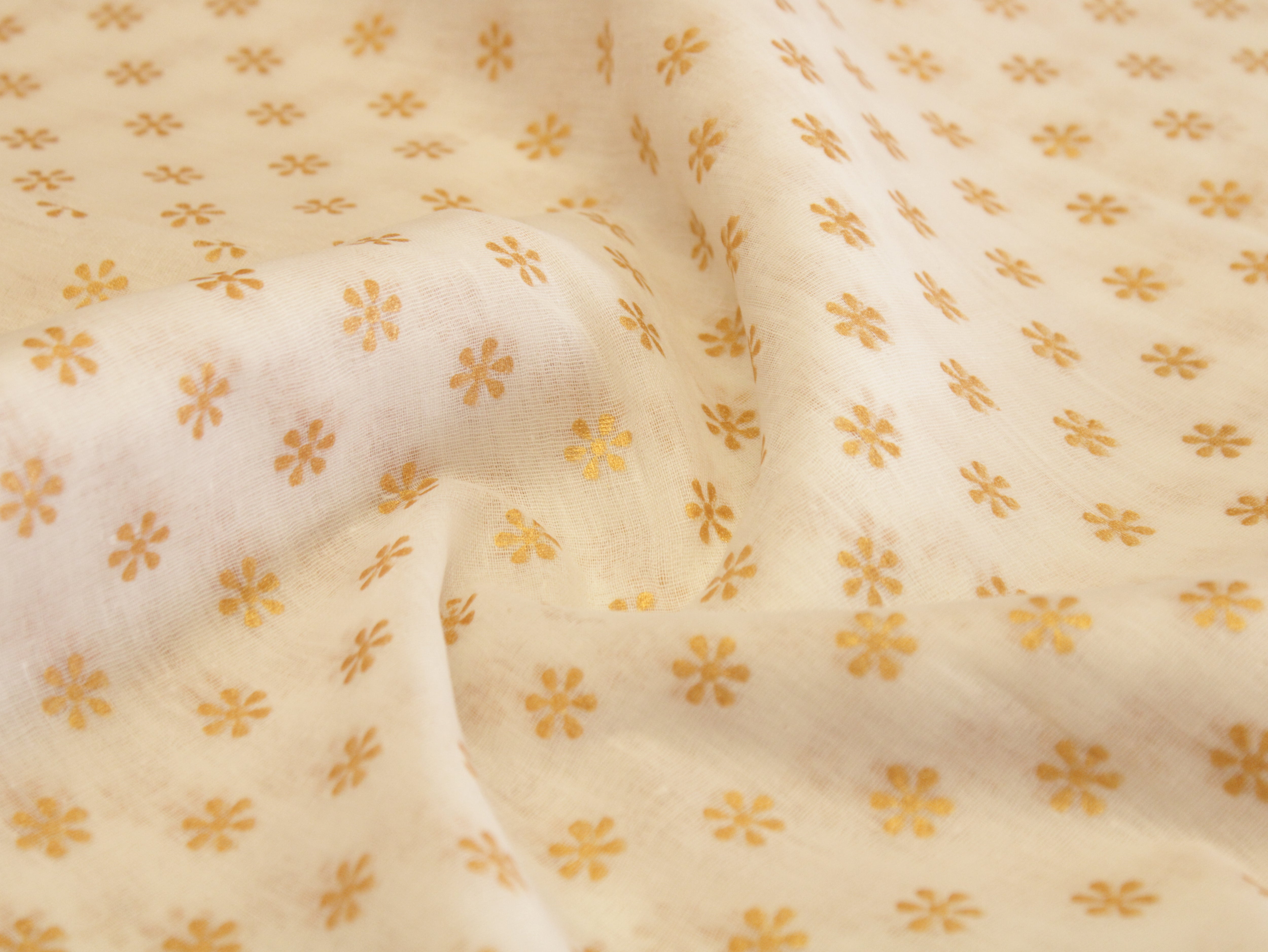 Glimmer Dola Silk by M'Foks - Rani
