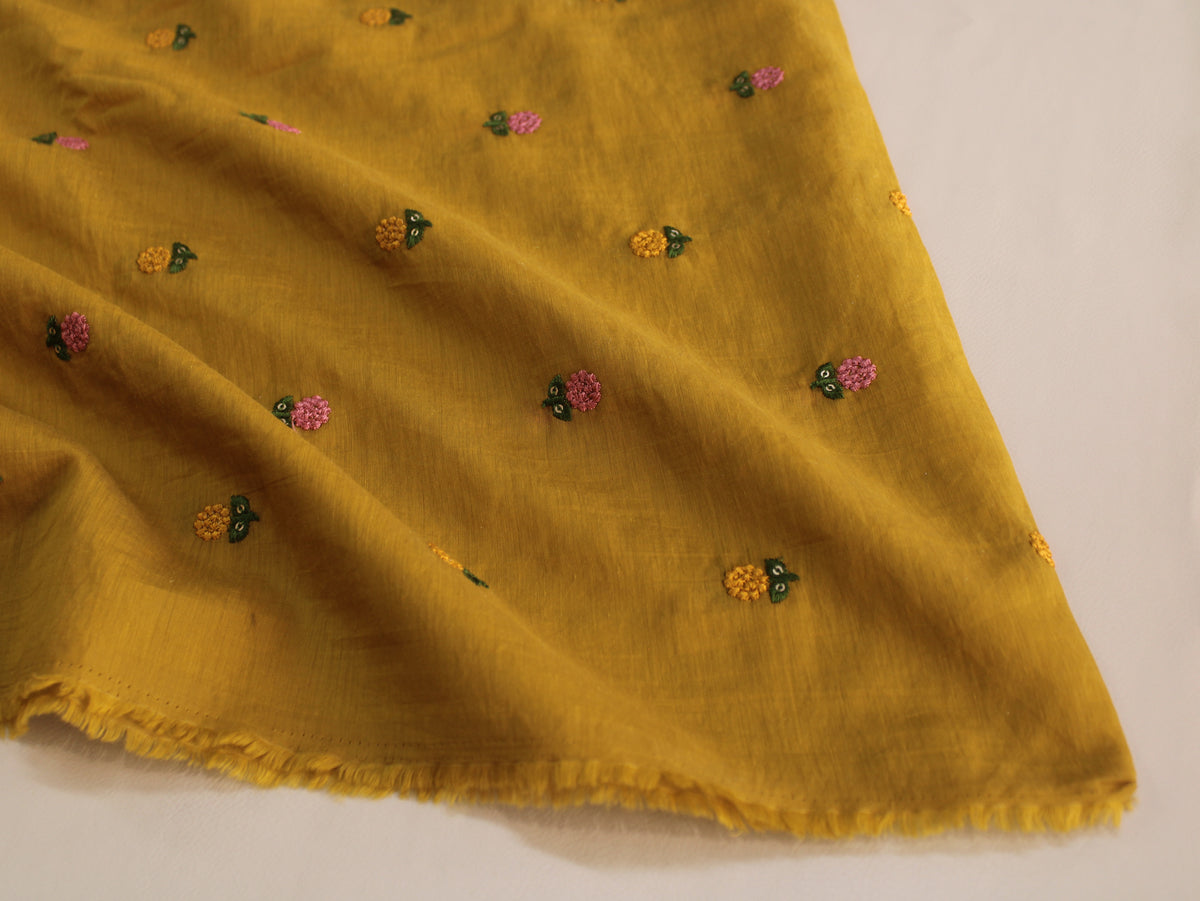Tissu Mal Chanderi avec broderie bouquet floral — Mauve