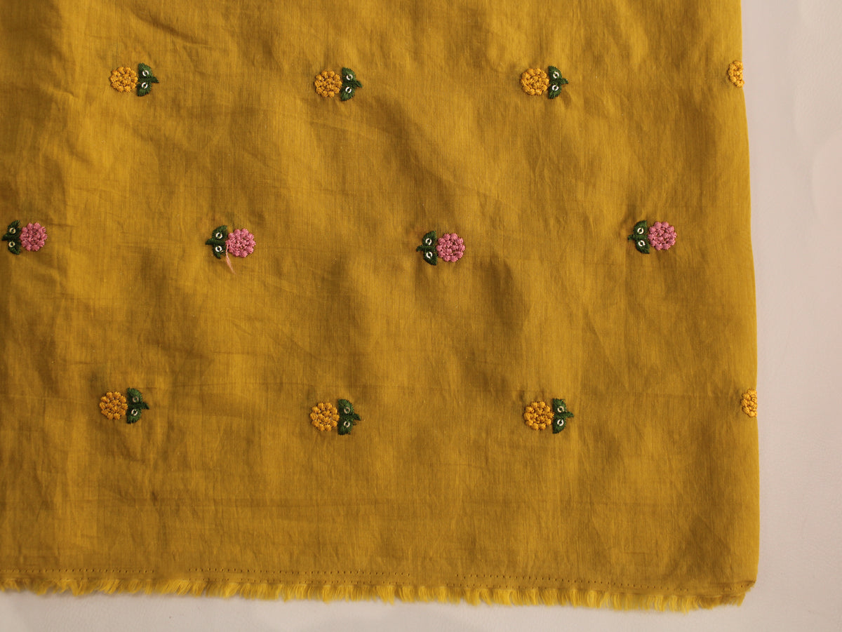 Tissu Mal Chanderi avec broderie bouquet floral — Mauve
