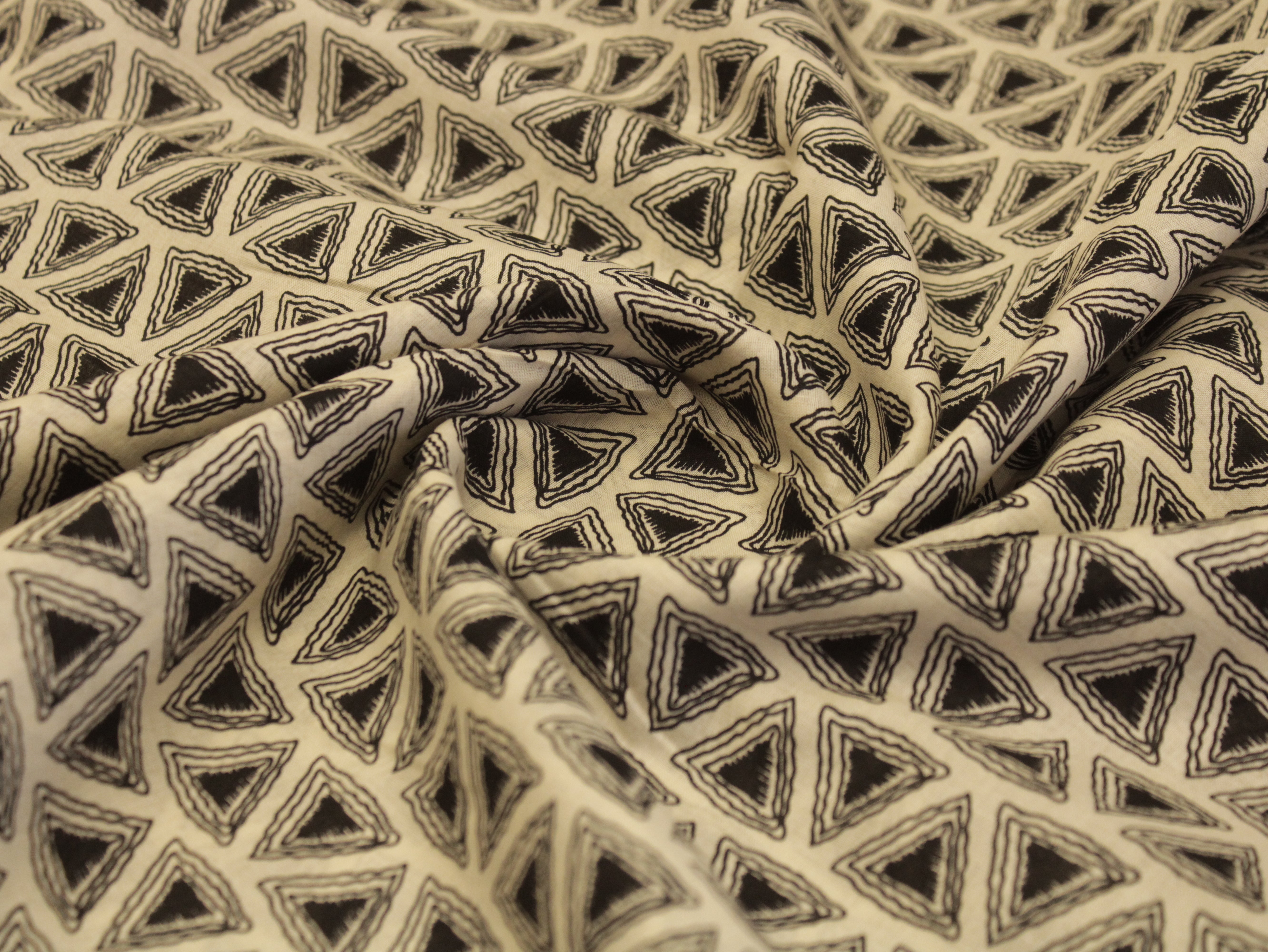 Premium cotton printed fabric - Black