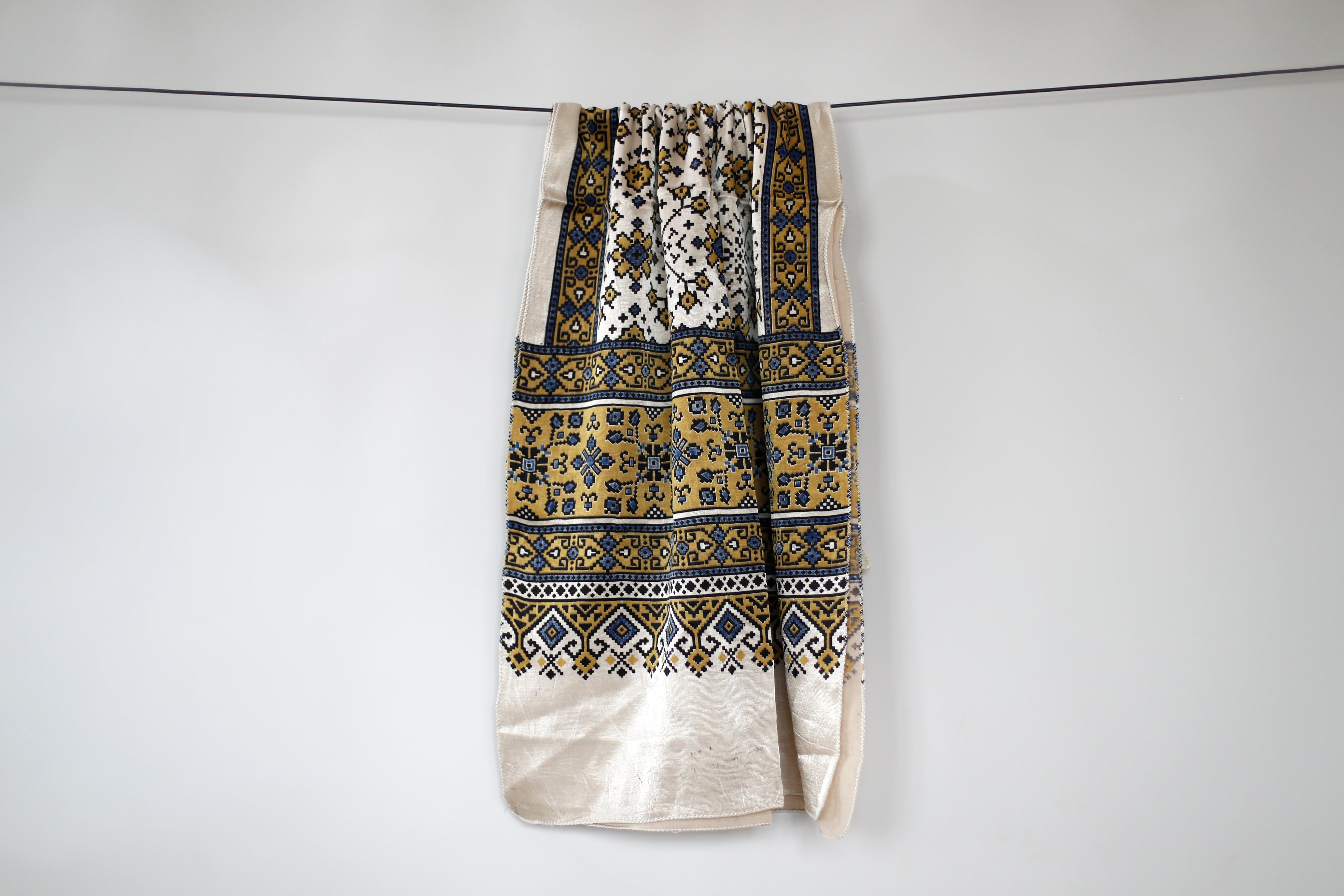 Ajrakh Gaji Silk Stole - M'Foks