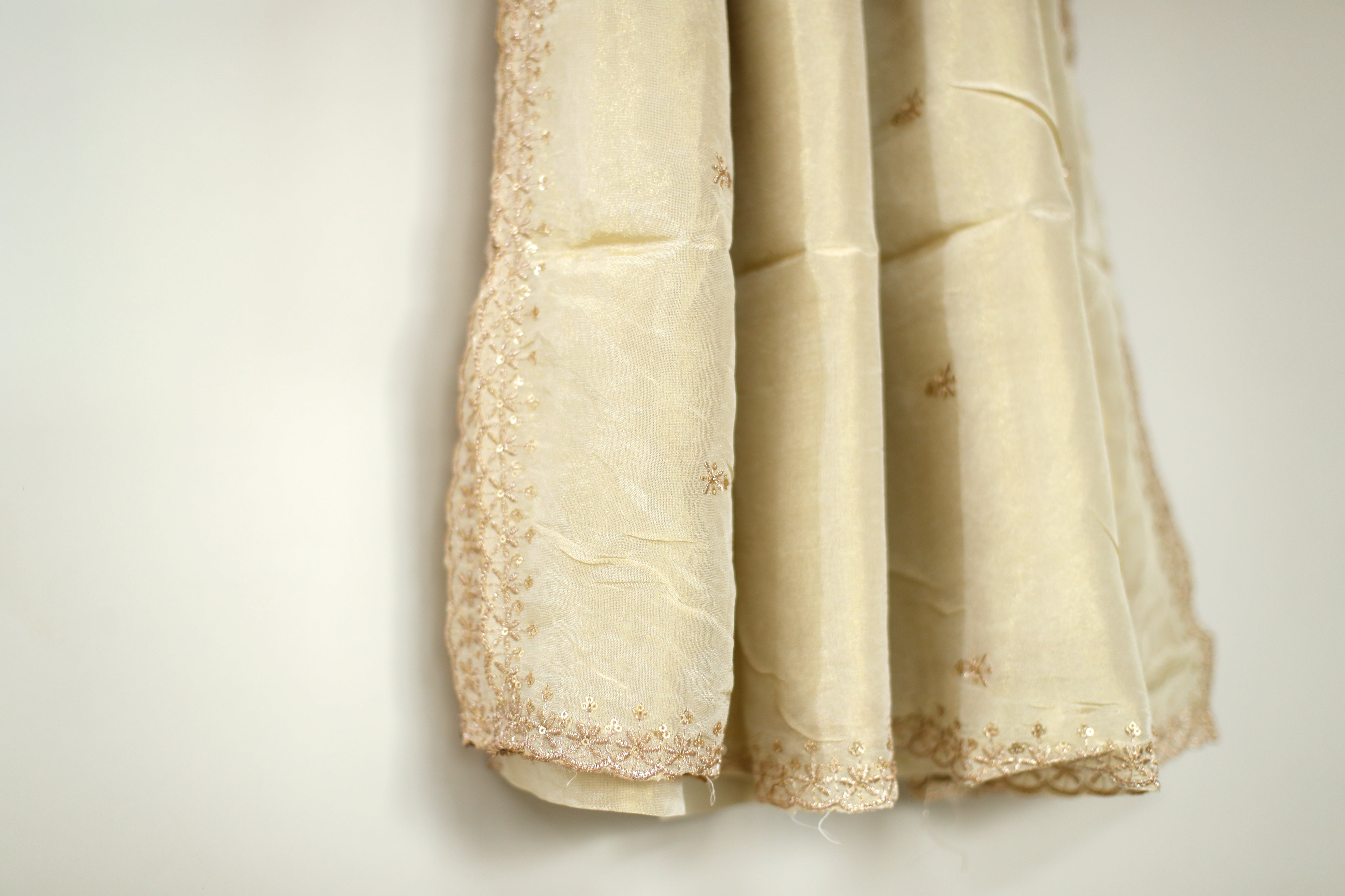 Tissue Zari Woven Work Dupatta - Dyeable