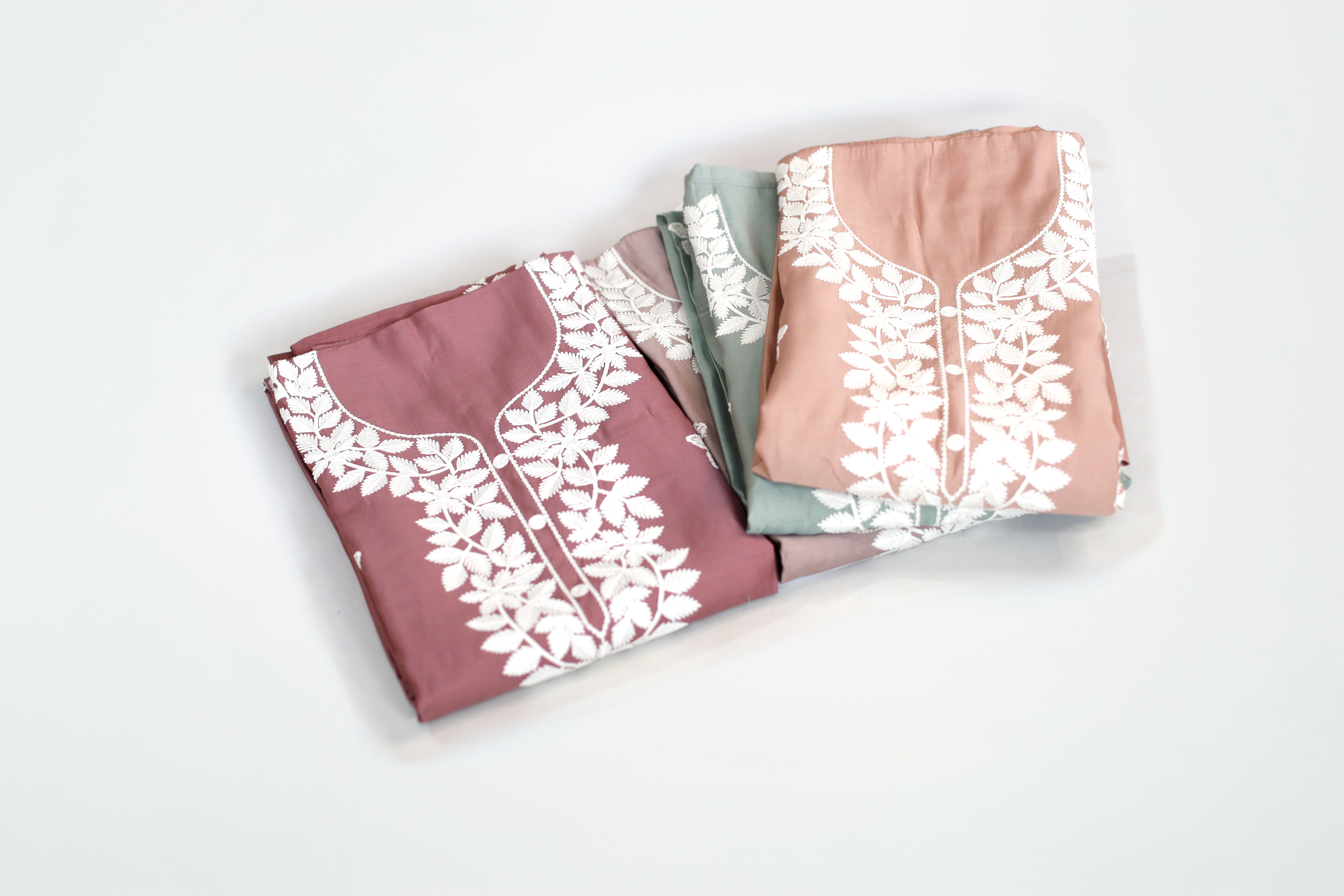 Chanderi Silk White Thread Lucknawi Unstitched Suit - M'Foks