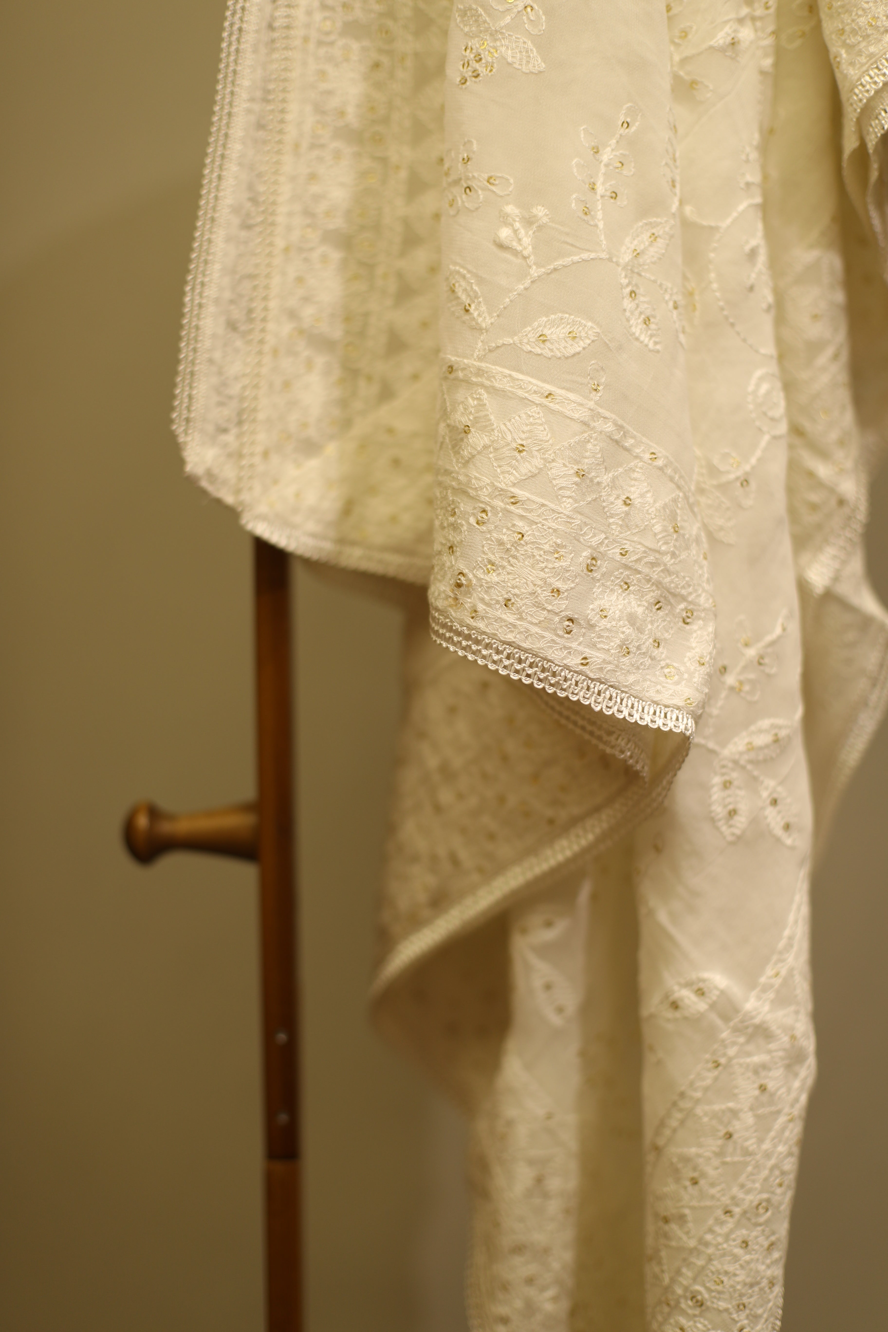 Pure Georgette Mirror & Thread Work Dupatta - White Dyeable