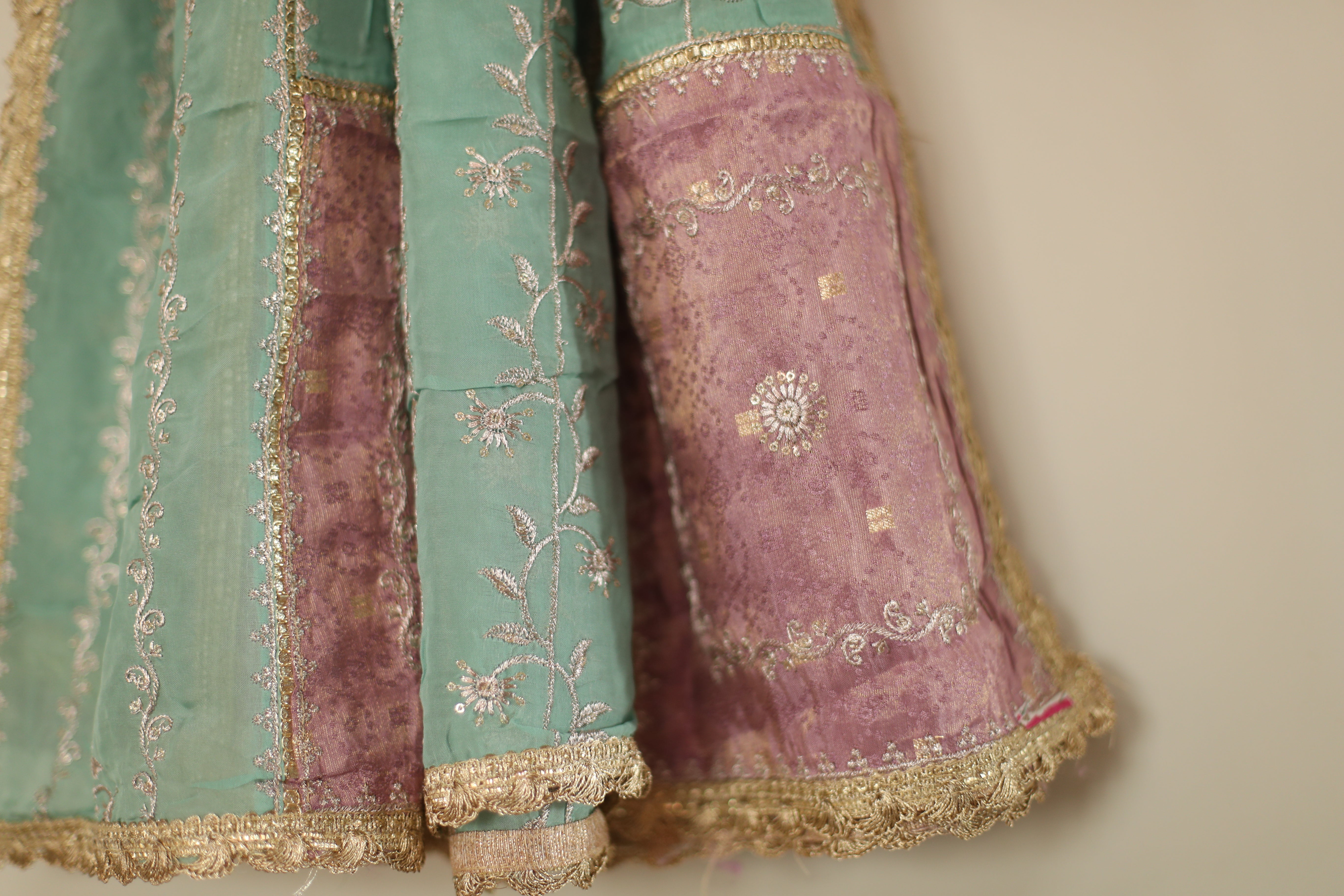 Pure Tissue Multi-Shade Vintage Zari Work Dupatta