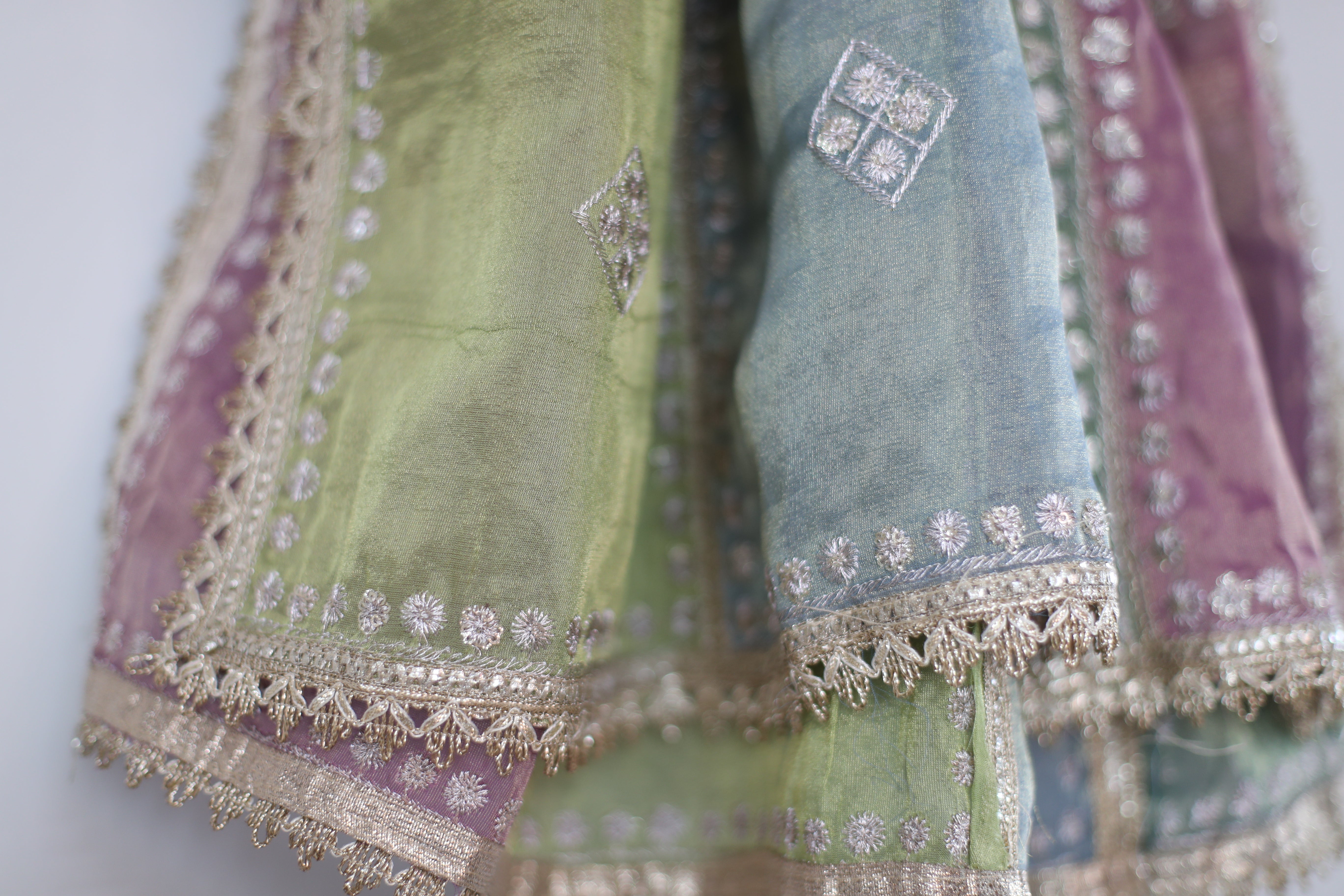 Pure Tissue Multi-Shade Vintage Zari Work Dupatta