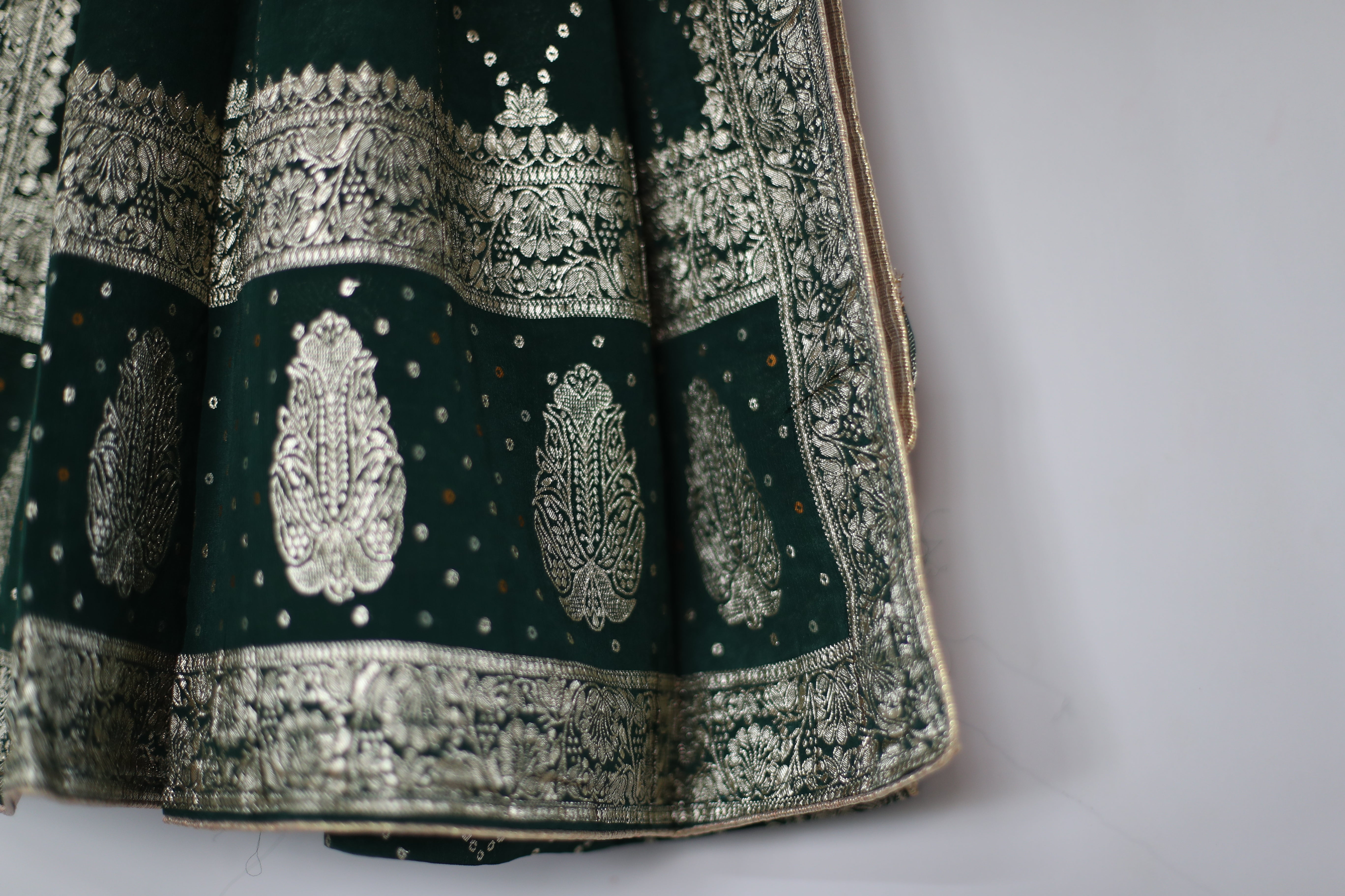 Pure Chinon Bandhini Banarasi Dupatta - Green