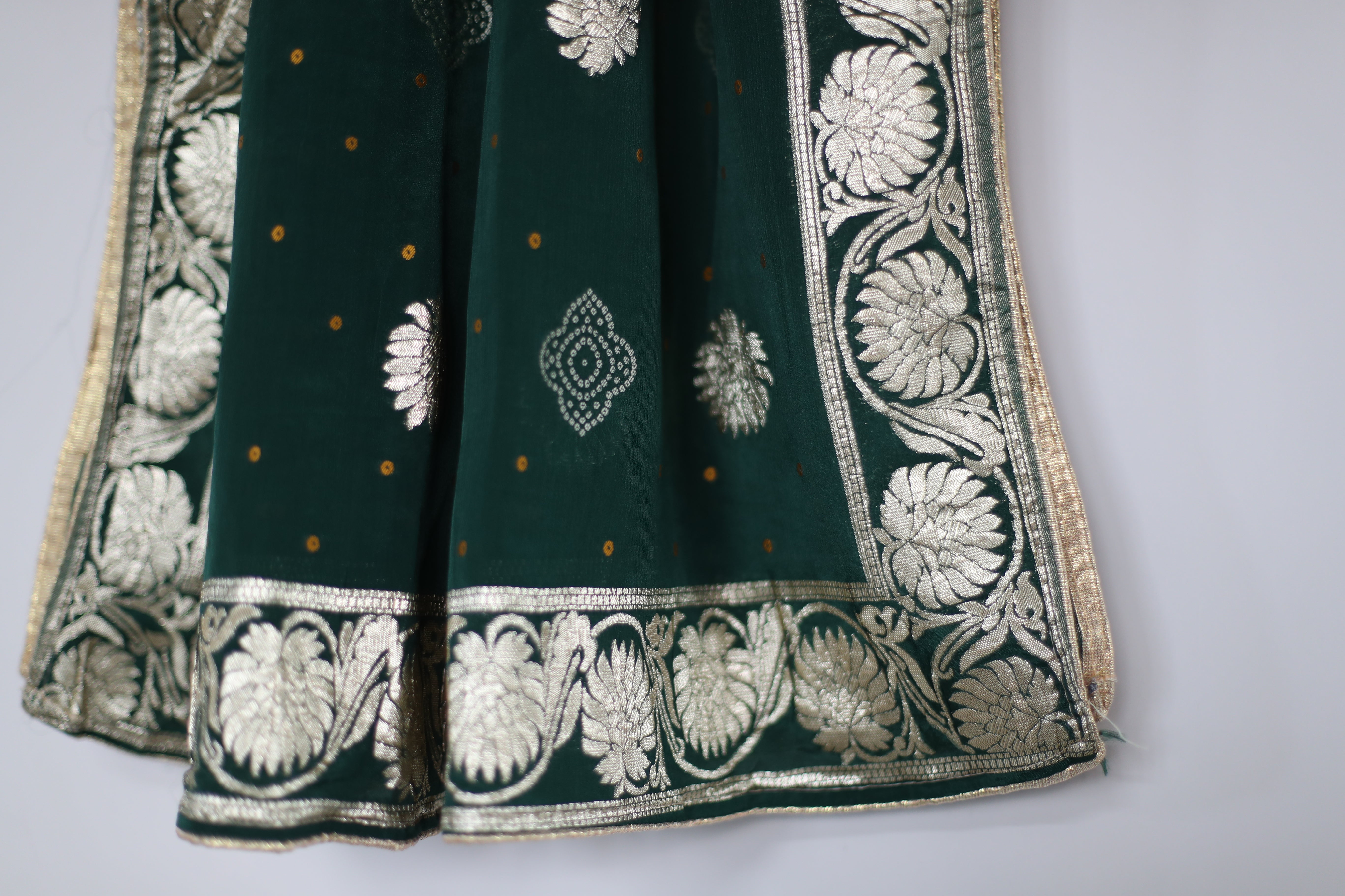 Pure Chinon Bandhini Banarasi Dupatta - Green