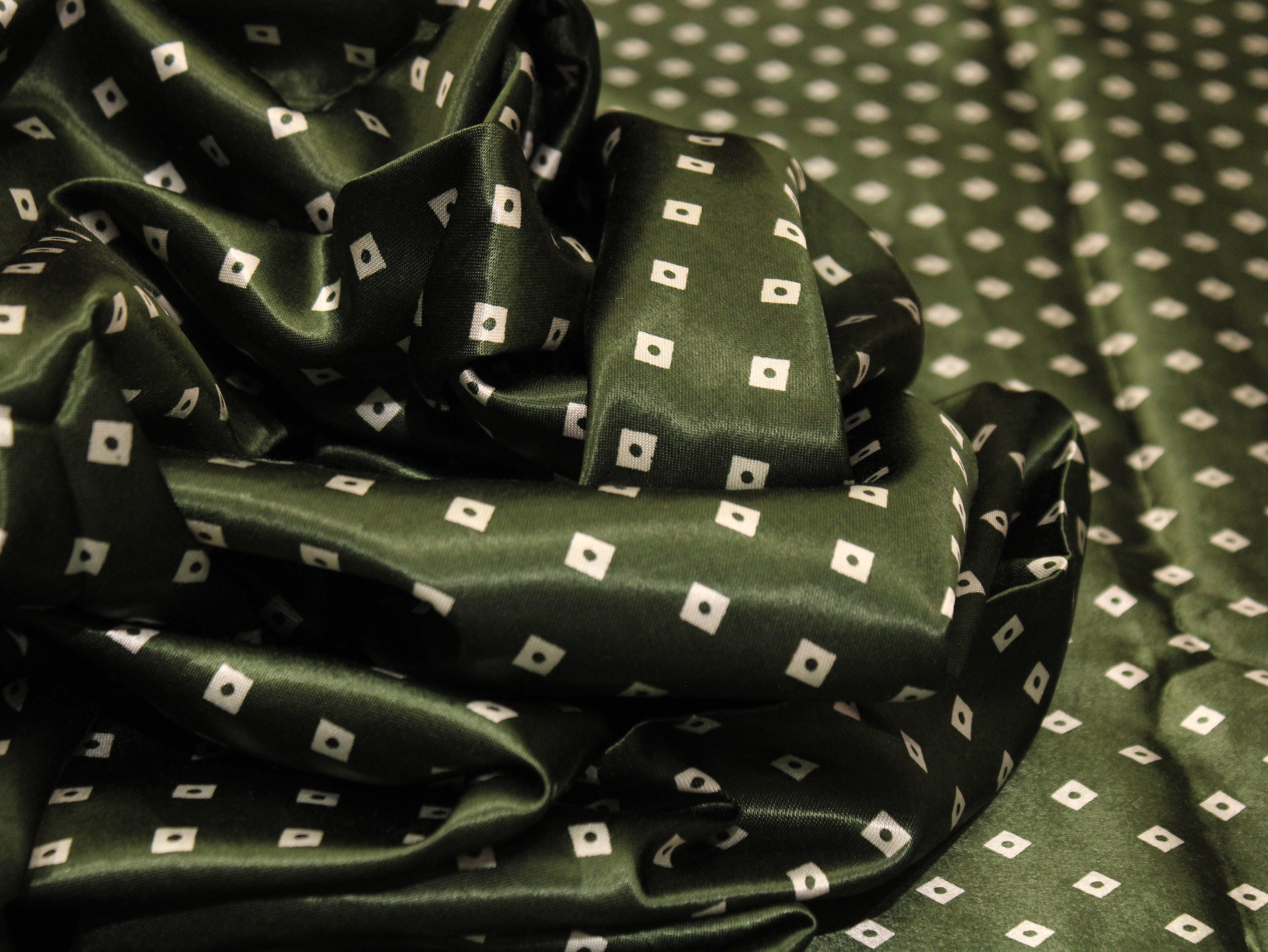 Gaji : Vintage Bandhani Print Fabric - Green - M'Foks