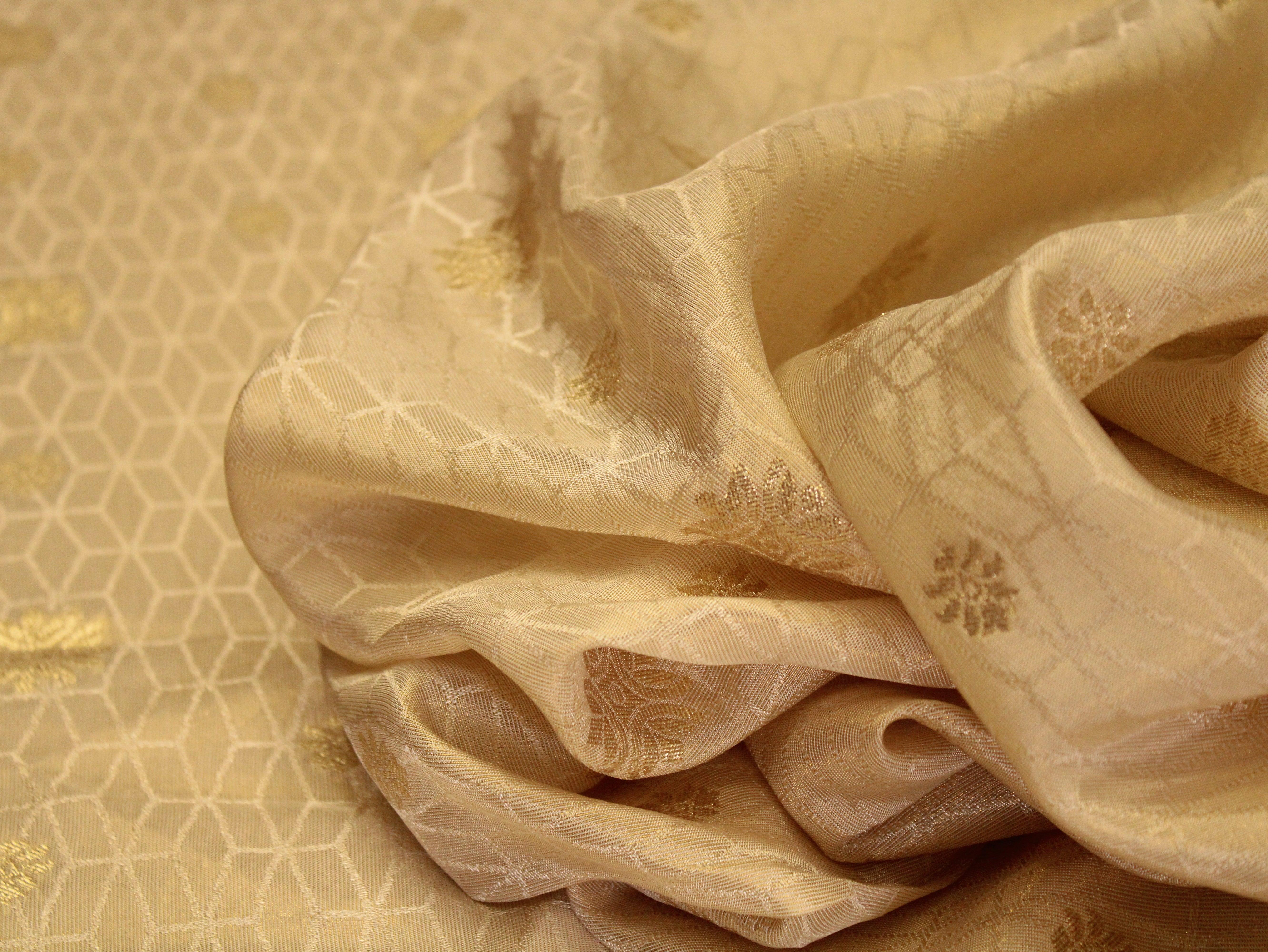 Ivory Elegance: Premium Jacquard Tissue Fabric - Dyeable - M'Foks