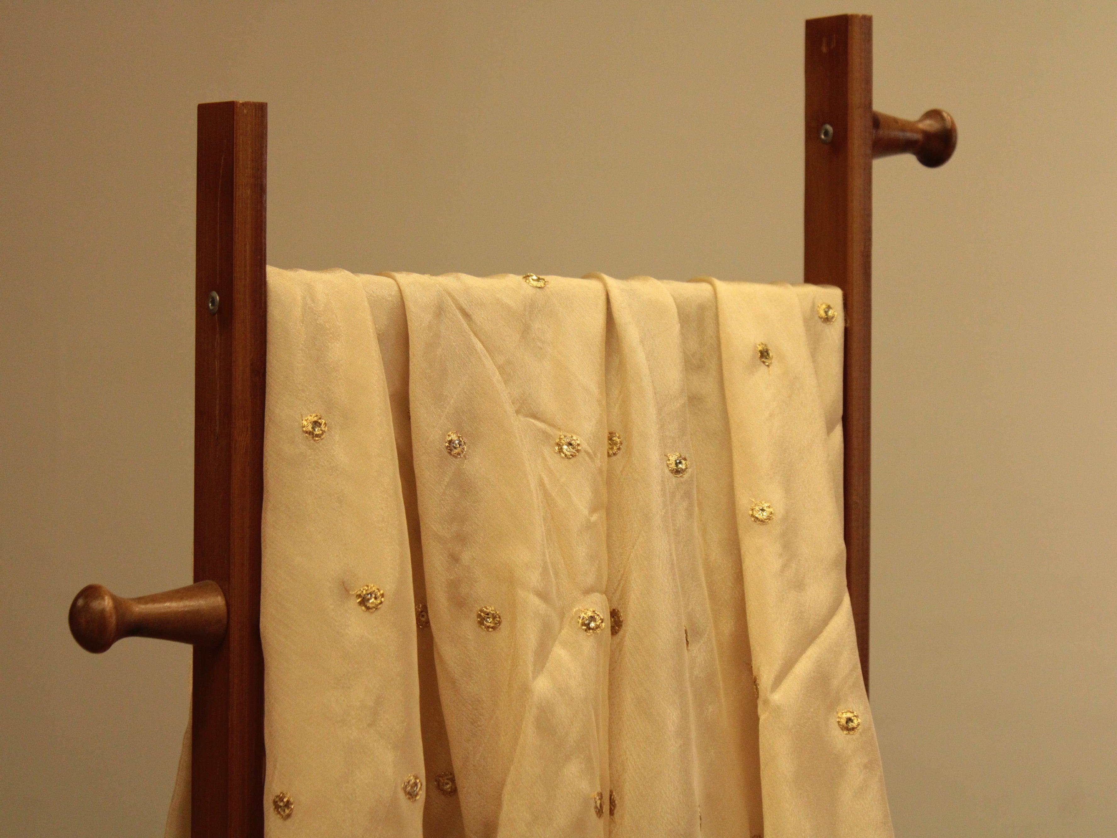 Pure Chinon Minimal Buti Work Fabric - Beige - M'Foks